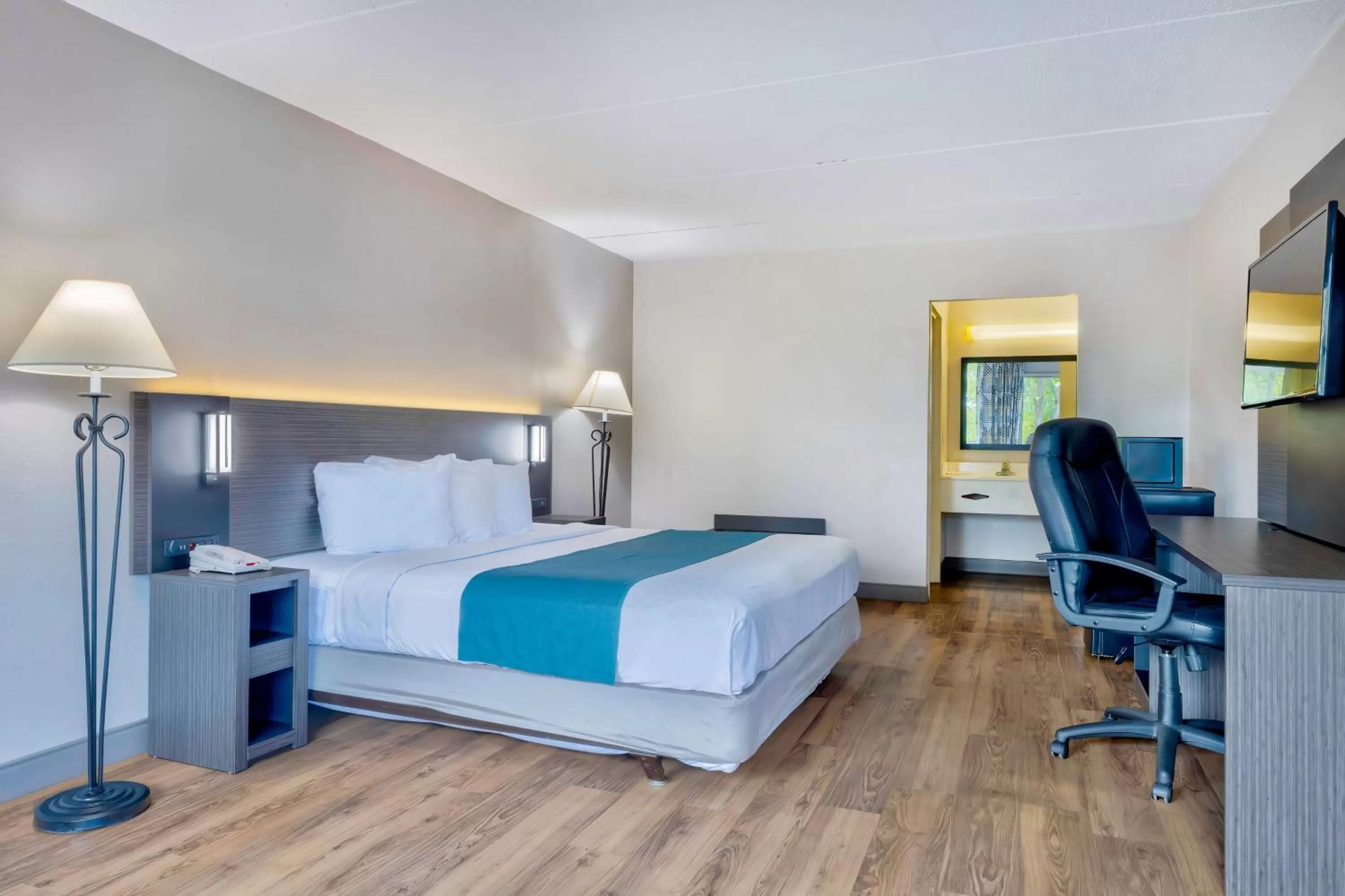 Bedroom, Bed in Motel 6 Morgantown