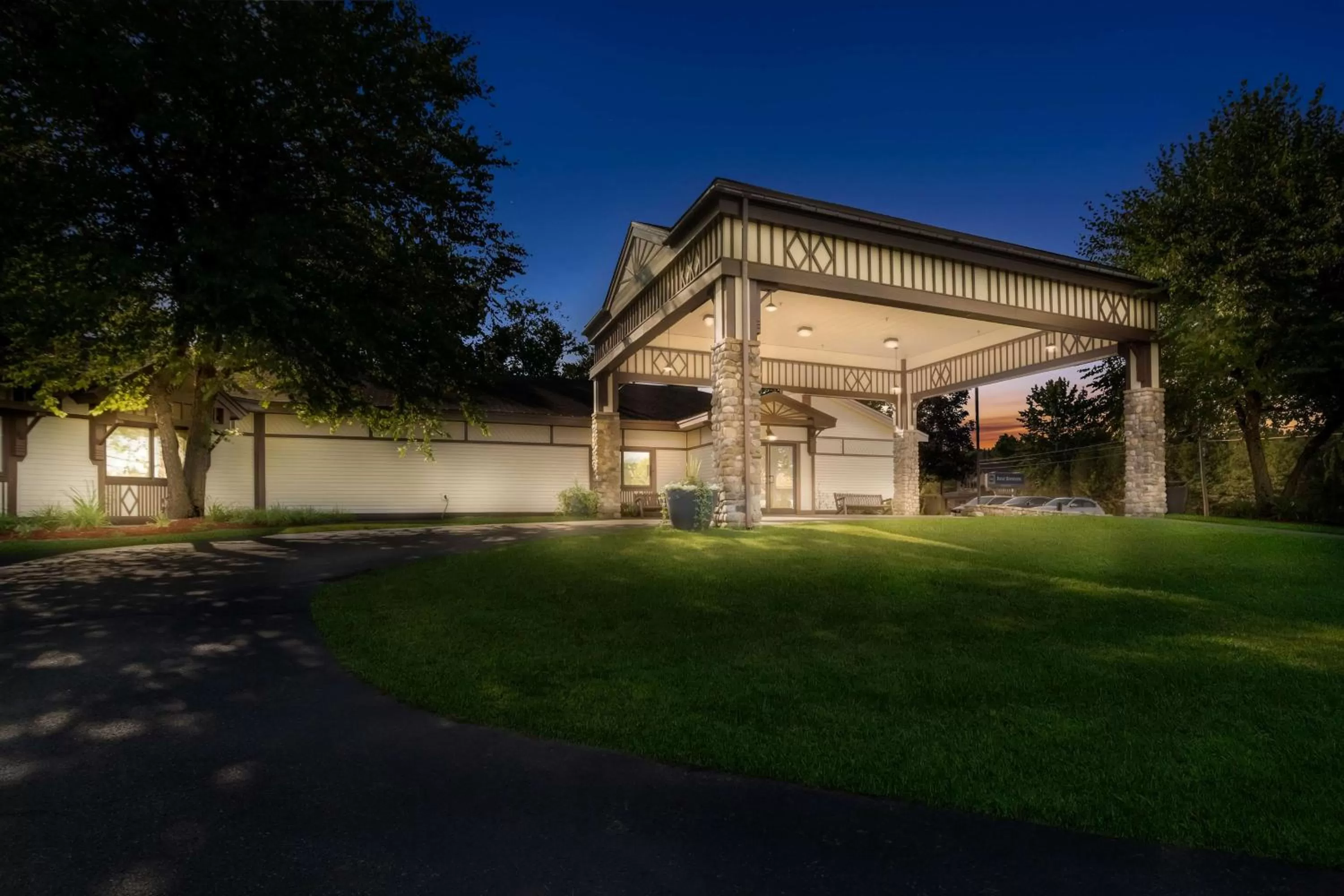 Property building in Best Western Saranac Lake