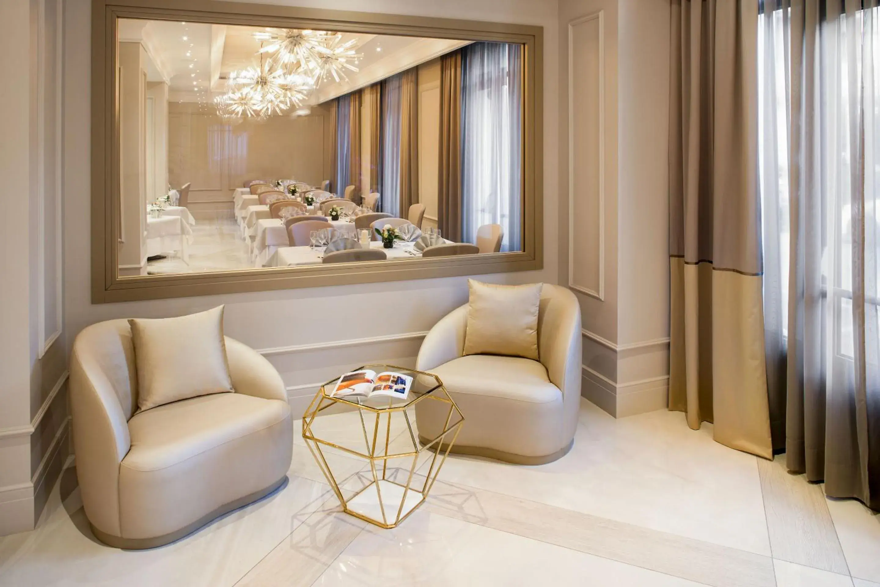 Restaurant/places to eat, Seating Area in Hotel Dei Fiori Restaurant - Meeting & Spa