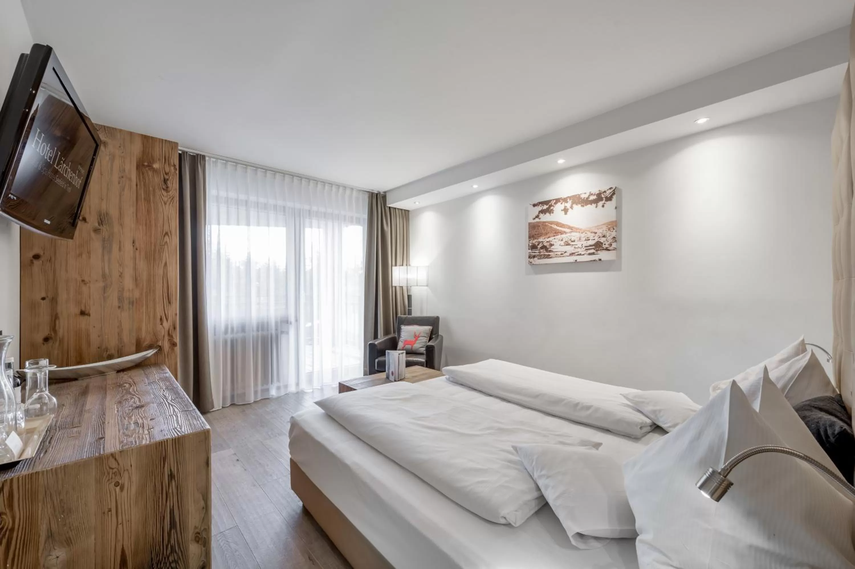 Photo of the whole room, Bed in Natur & Spa Hotel Lärchenhof