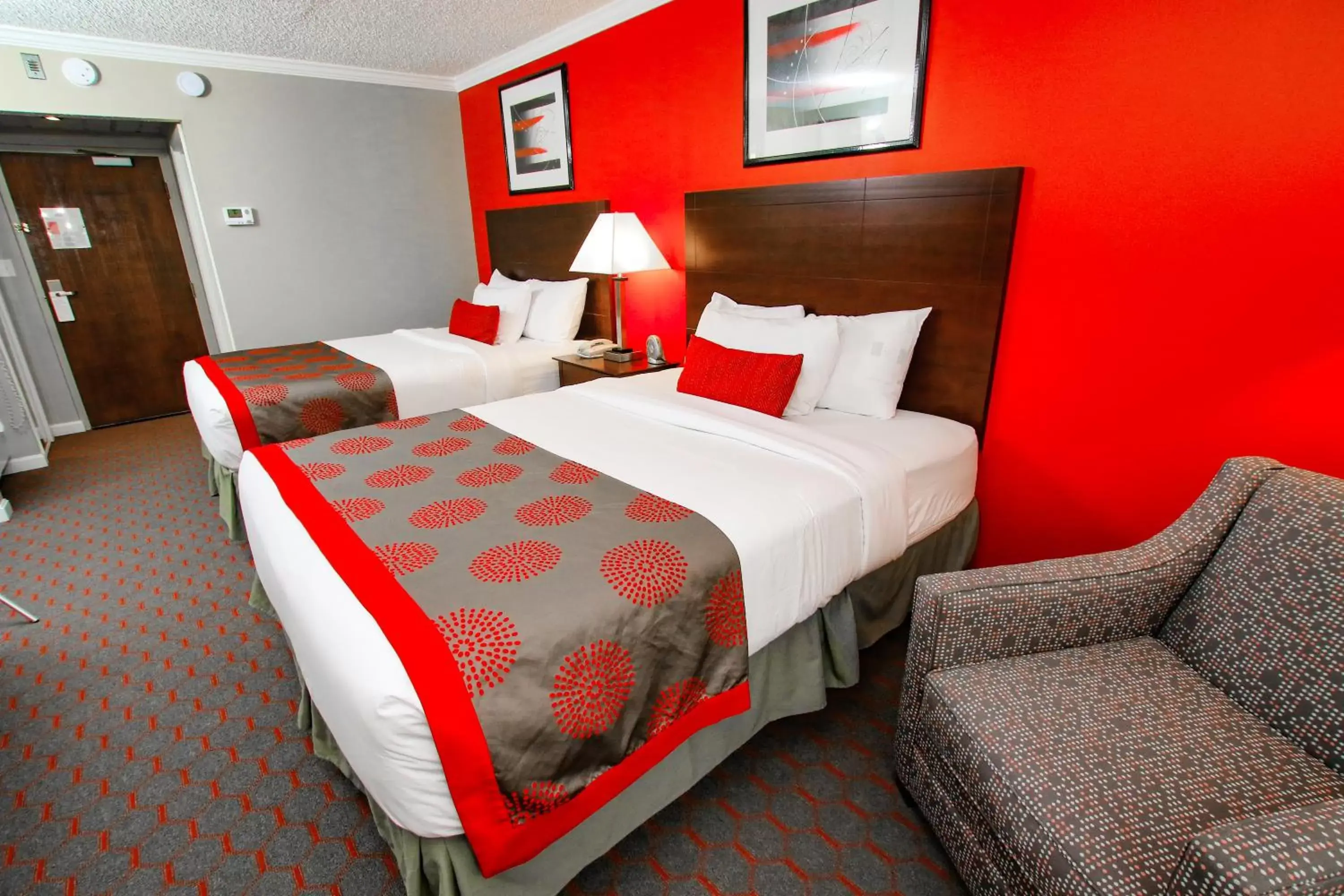 Bed in Ramada Hotel & Conference Center by Wyndham Lewiston