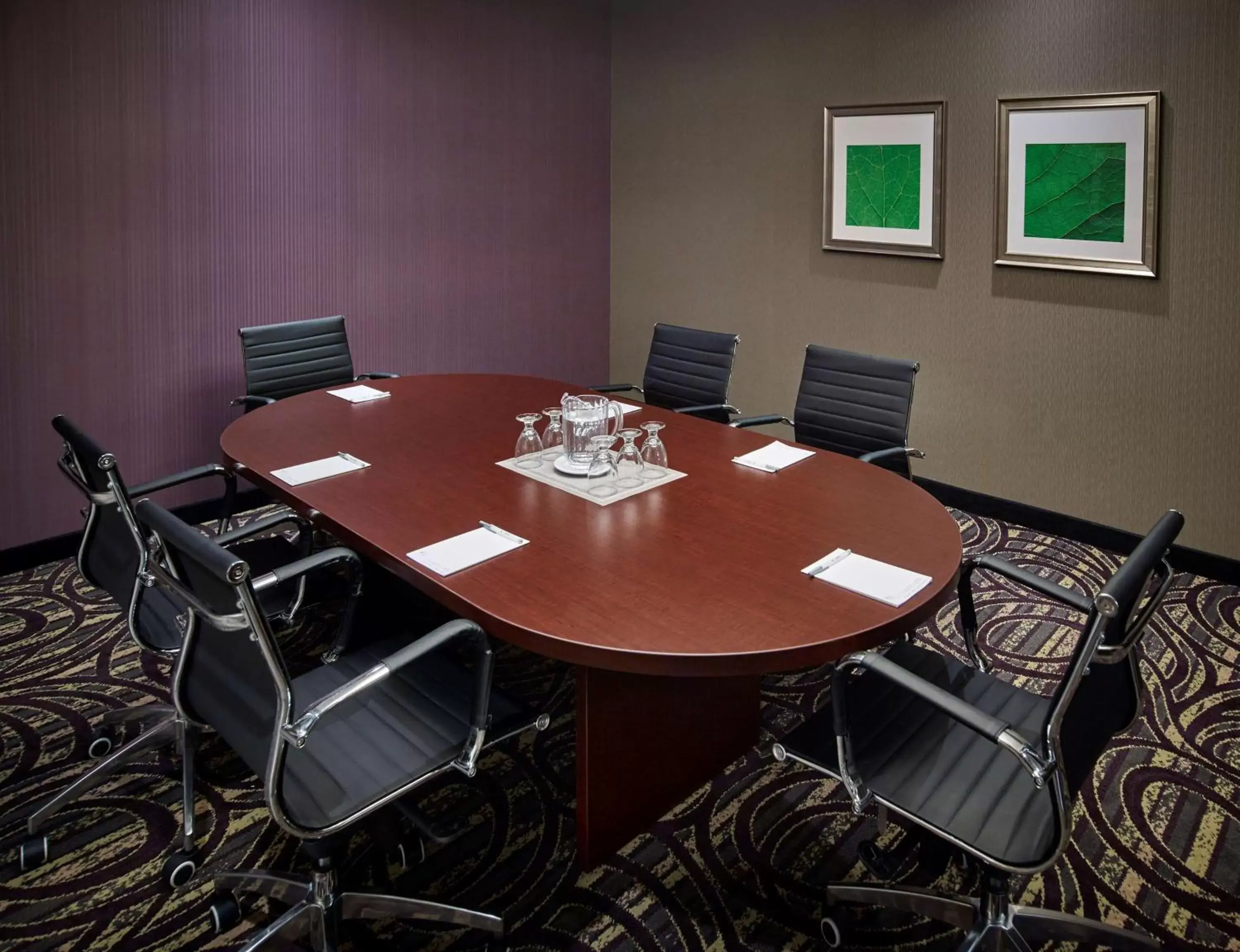 Meeting/conference room in Hampton Inn by Hilton Timmins