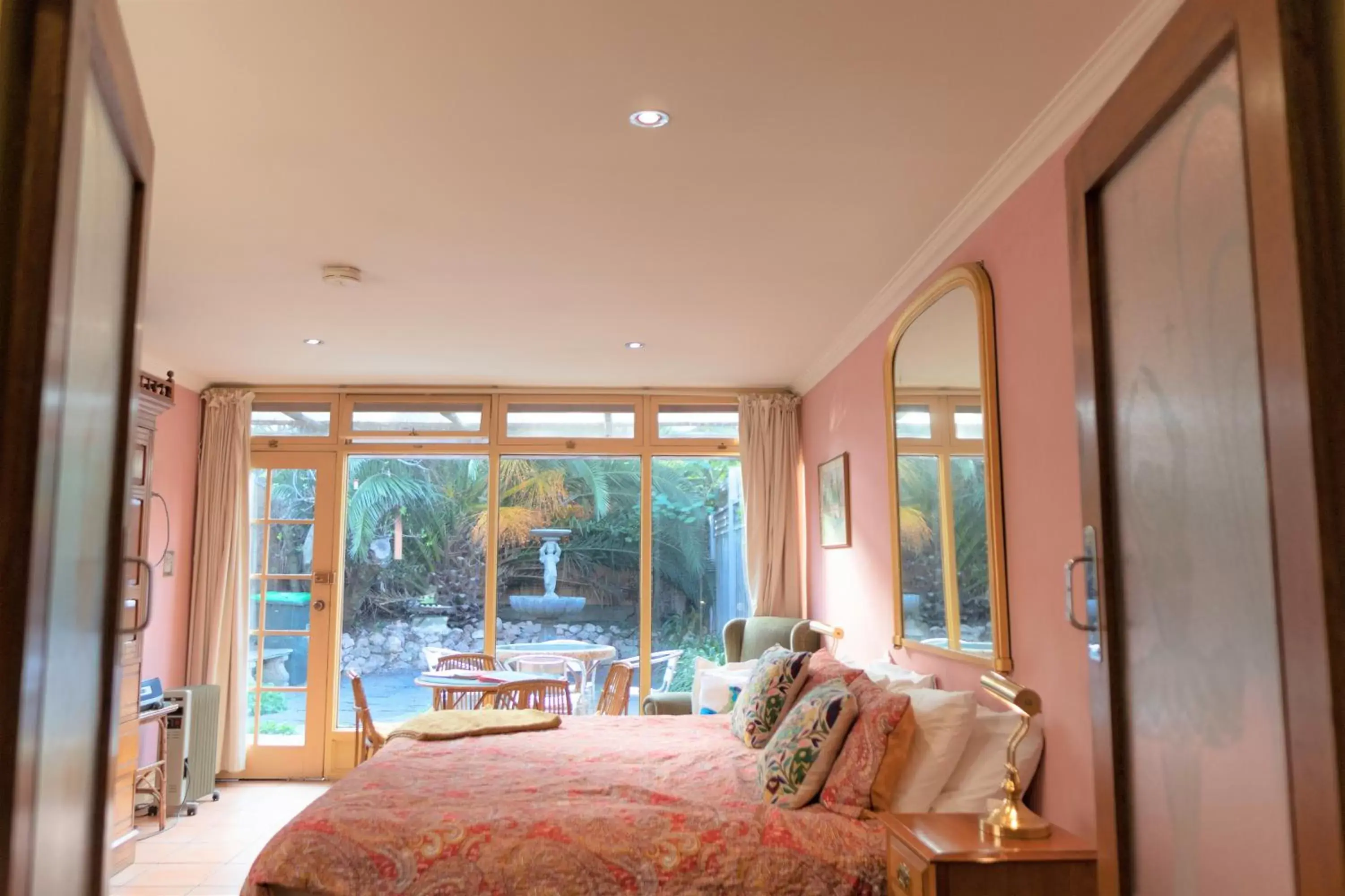 Bedroom in North Adelaide Heritage Cottages & Apartments