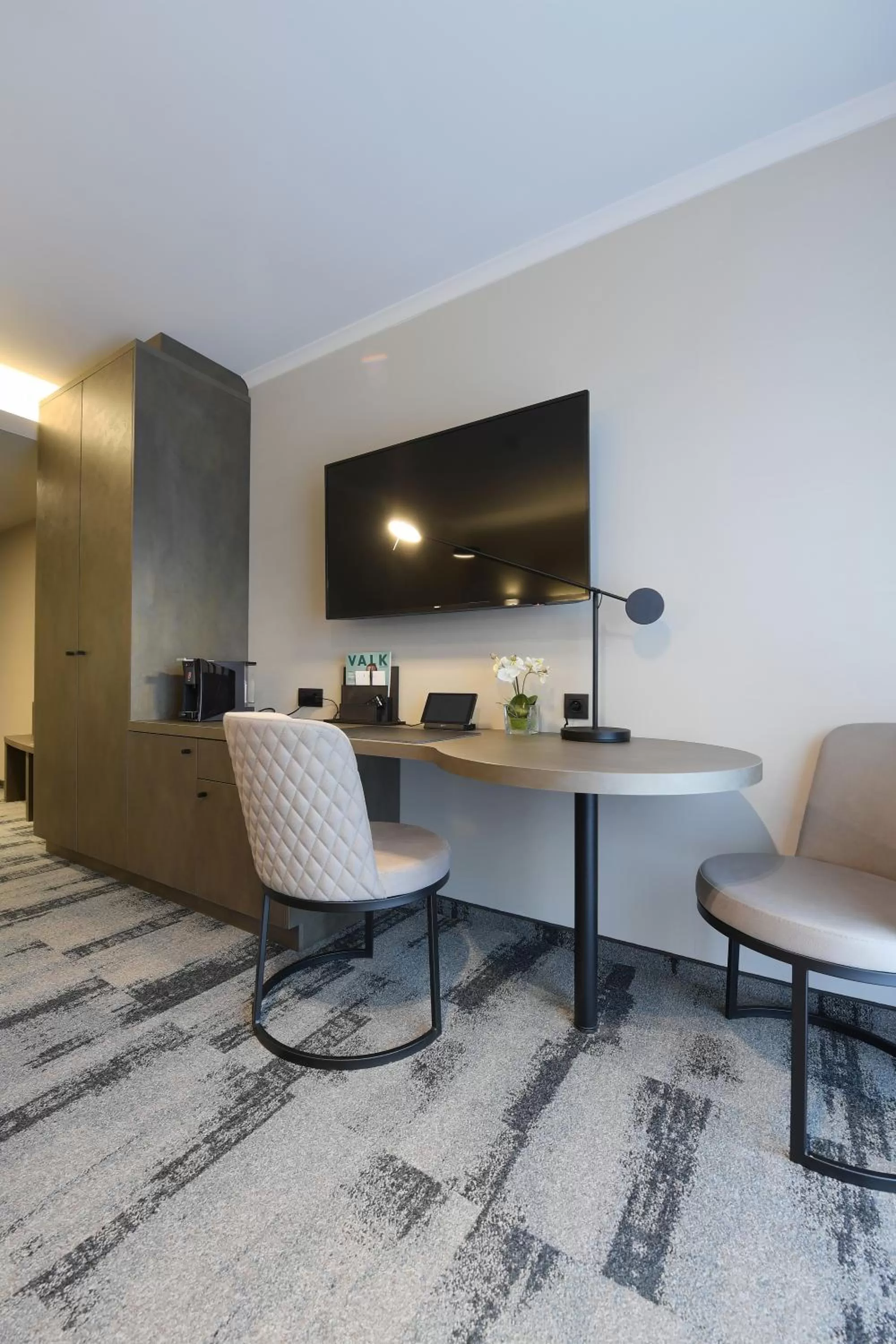 Seating area in Hotel Charleroi Airport - Van Der Valk