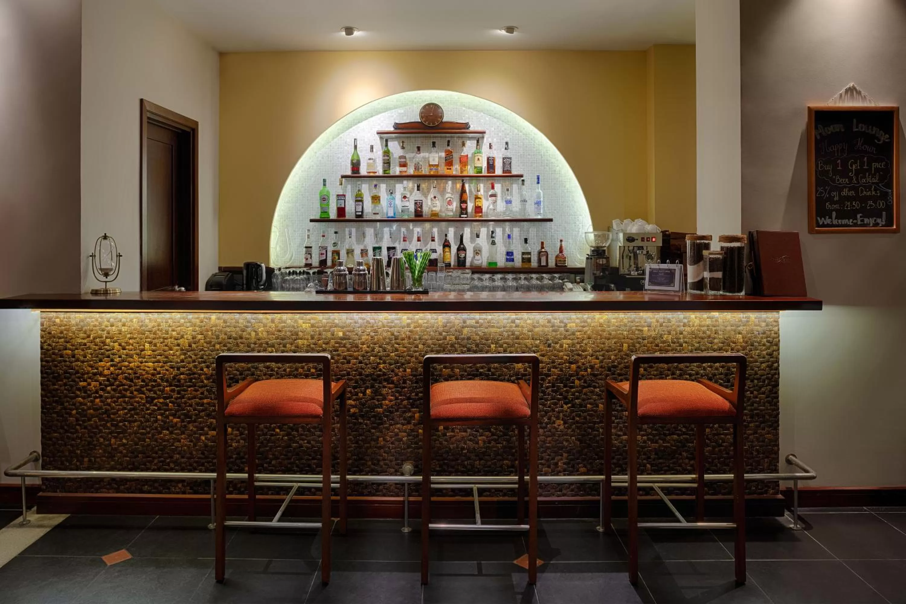 Lounge or bar in RiverTown Hoi An Resort & Spa