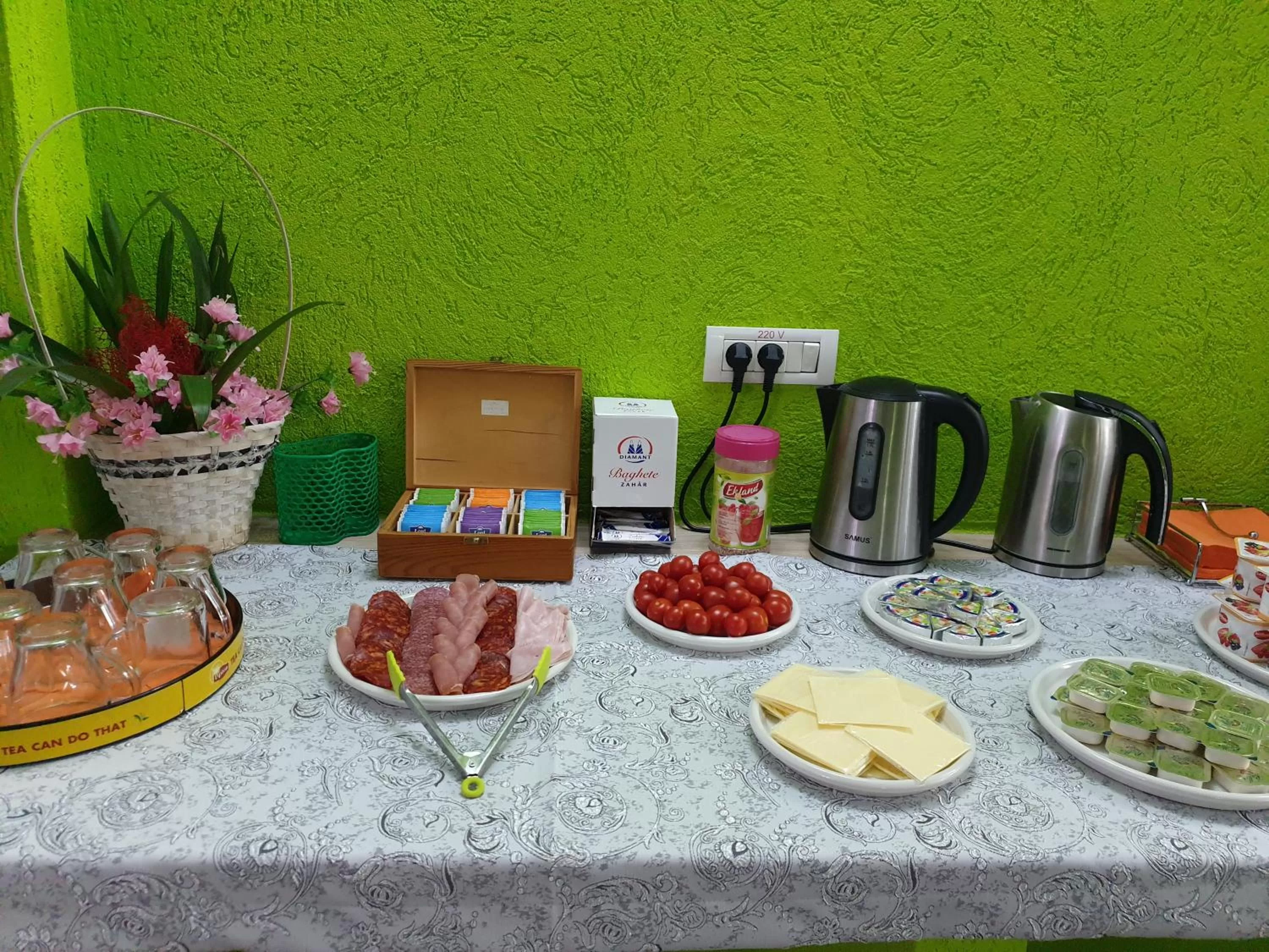 Food and drinks in Hotel Darosy