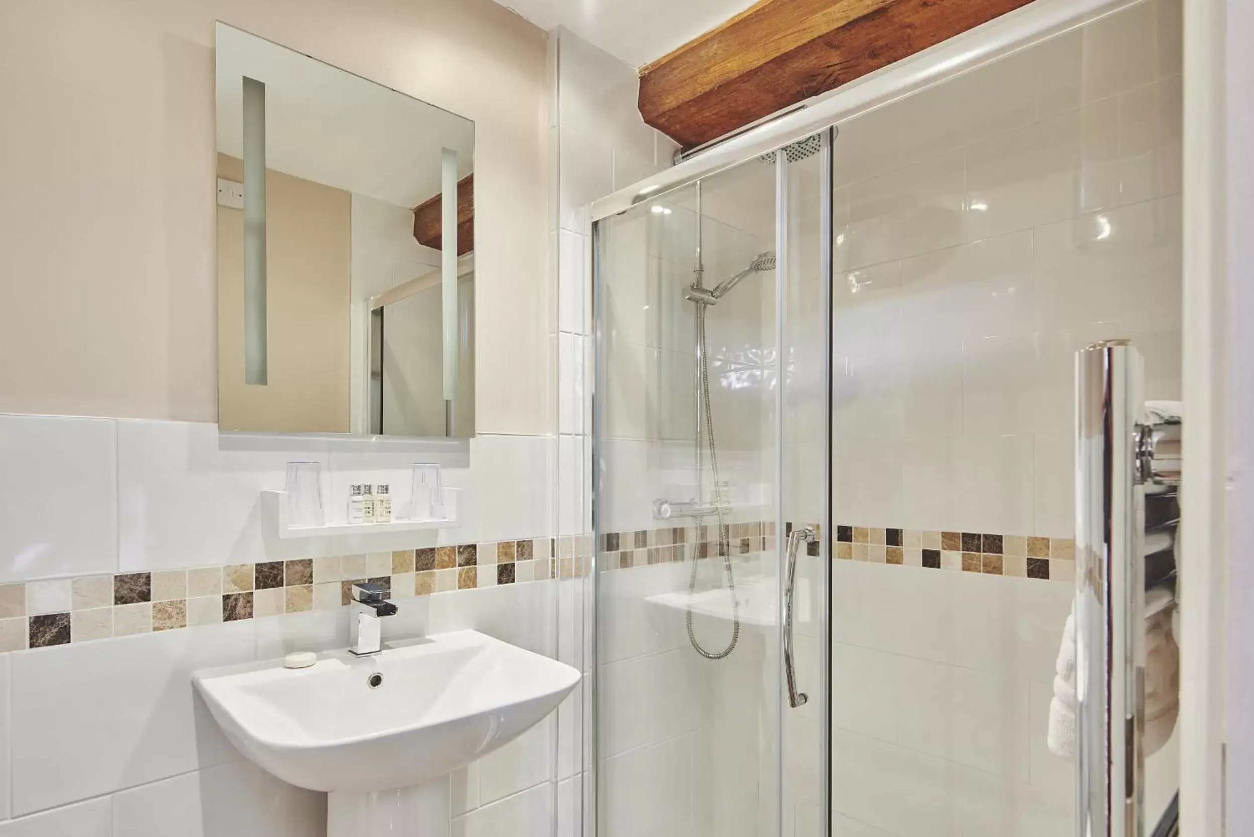 Shower, Bathroom in The Lansdowne Guest House