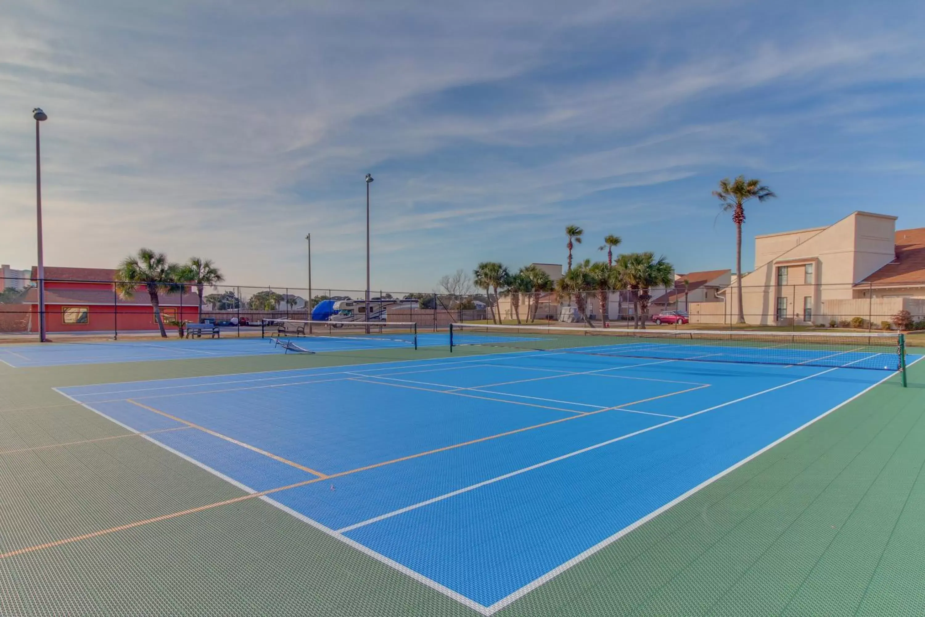 Tennis/Squash in Horizon Hideaway