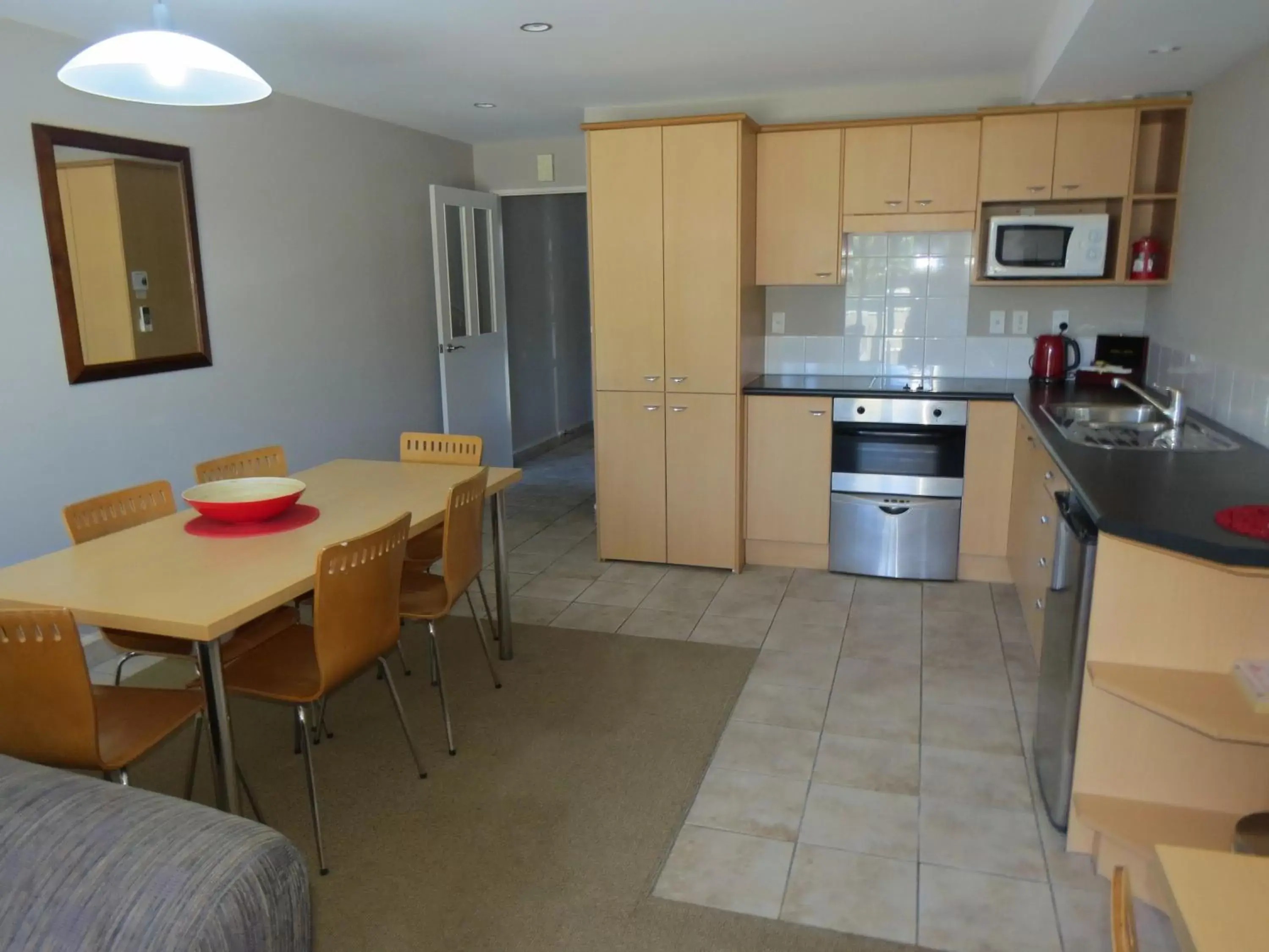 Kitchen or kitchenette, Kitchen/Kitchenette in Voyager Apartments Taupo