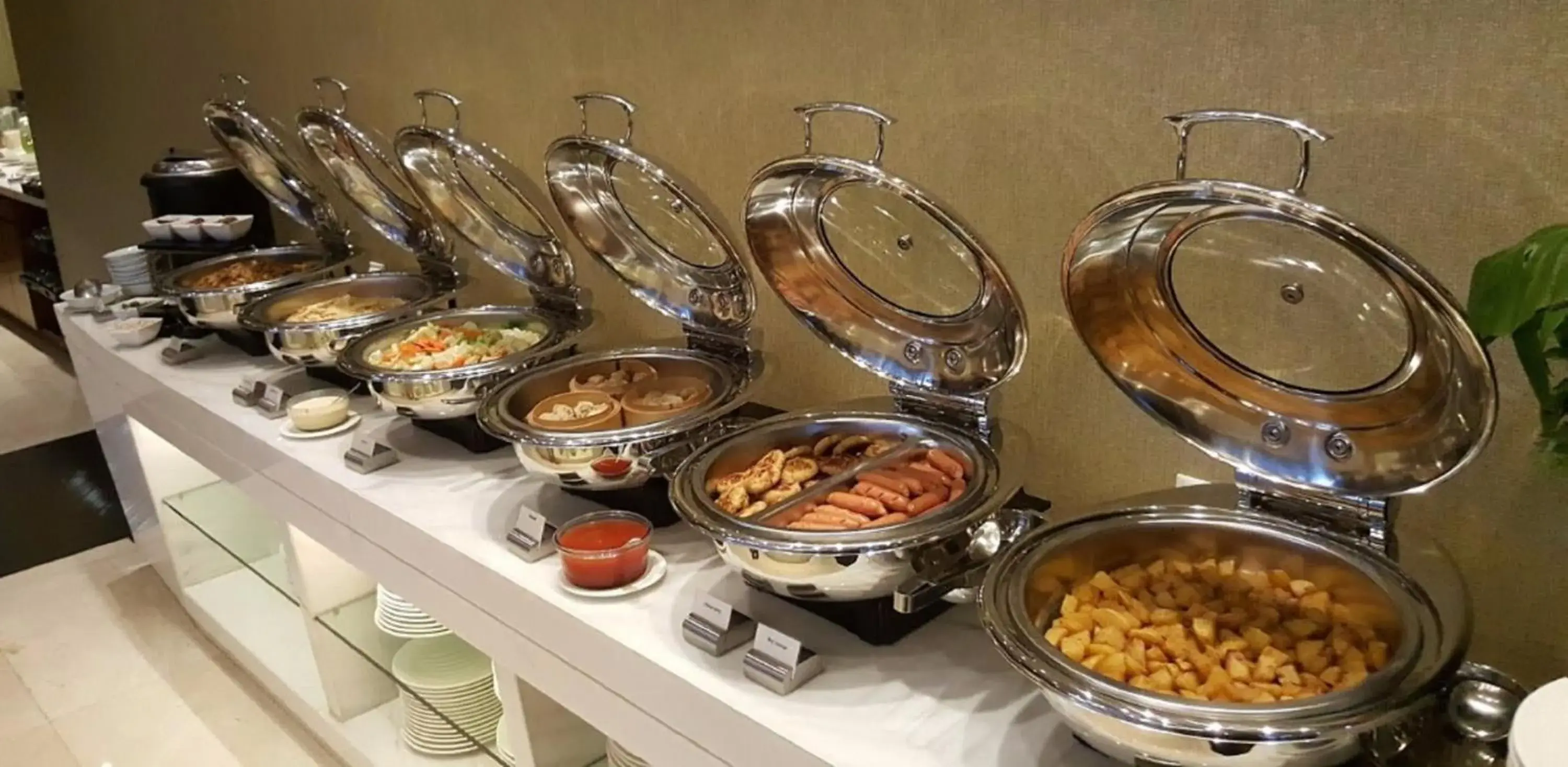 Breakfast in Ascott Kuningan Jakarta Breakfast in Ascott Kuningan Jakarta