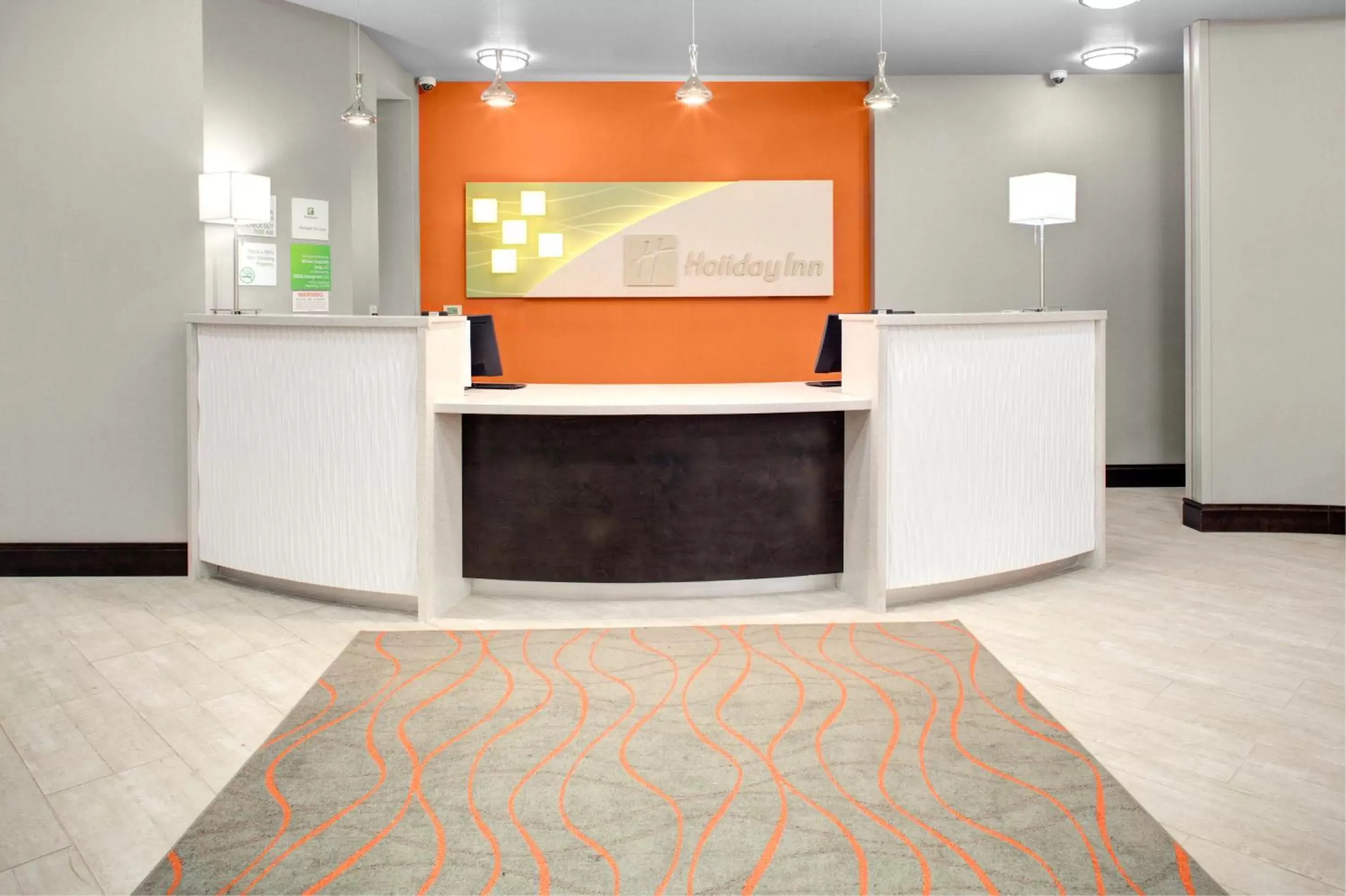 Property building, Lobby/Reception in Holiday Inn Windsor - Wine Country, an IHG Hotel