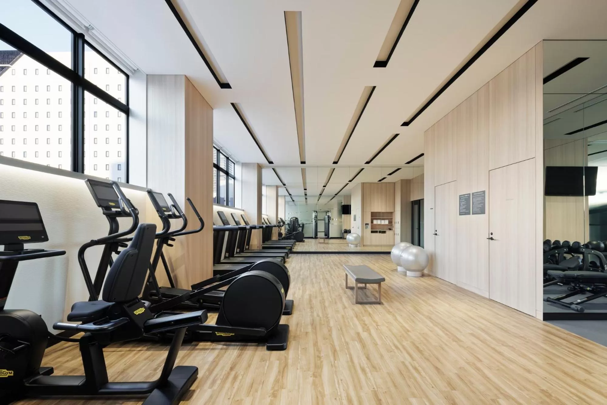 Fitness centre/facilities in Courtyard by Marriott Nagoya