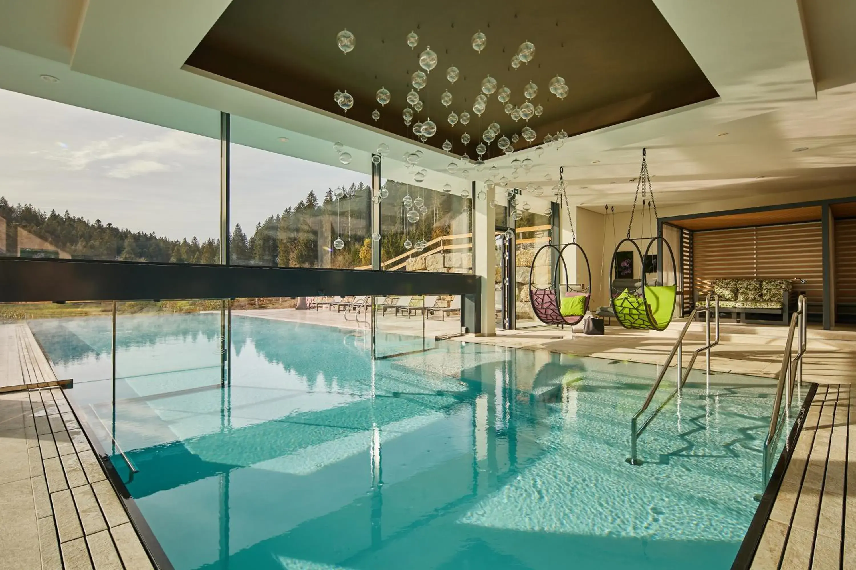 Swimming Pool in Hotel Edita