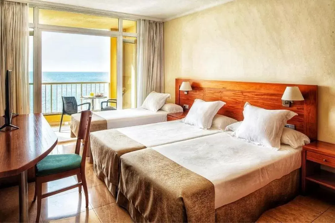 Bed in Hotel Diamar