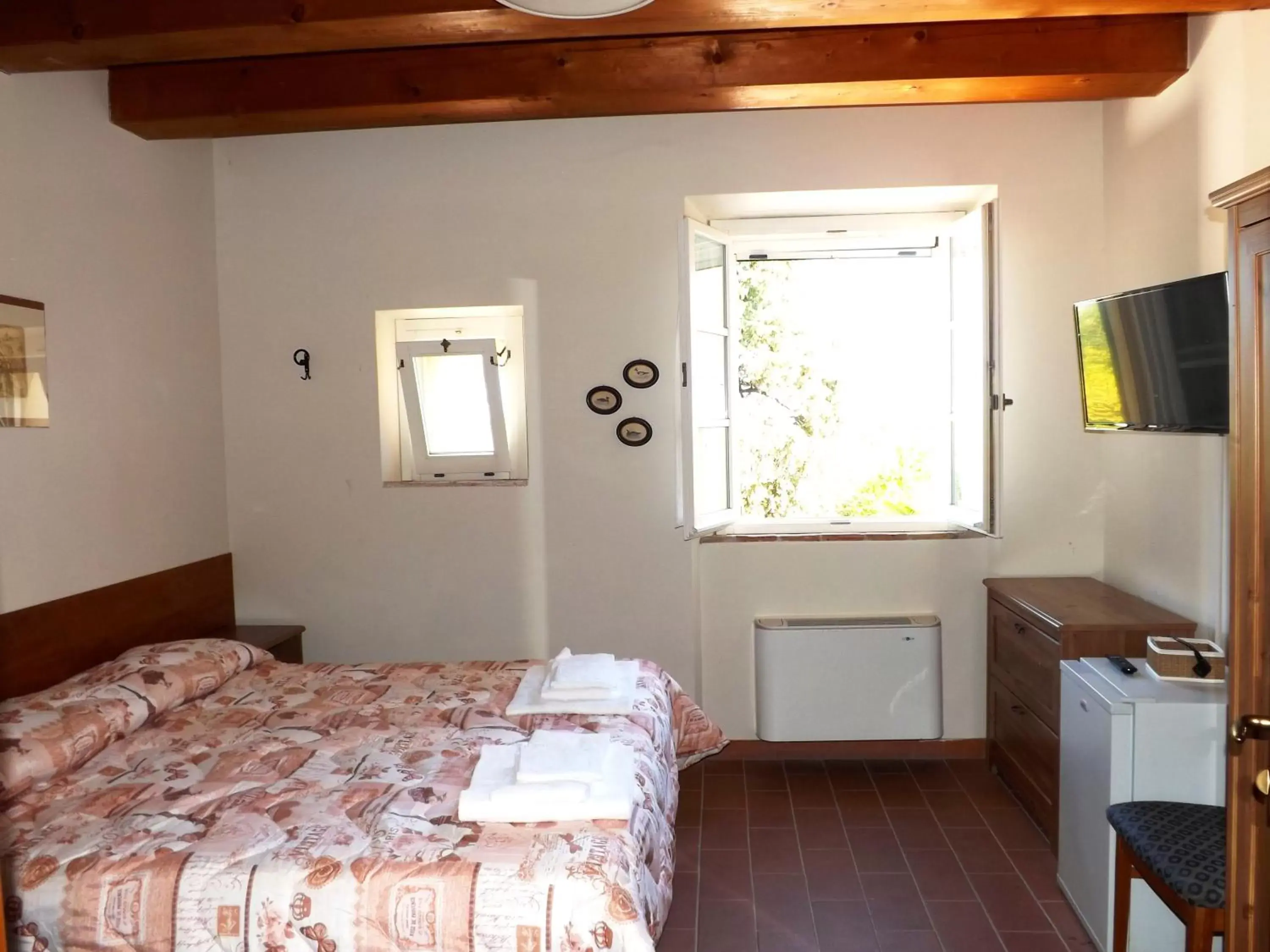 Photo of the whole room, Bed in Tenuta Villa Colle Sereno