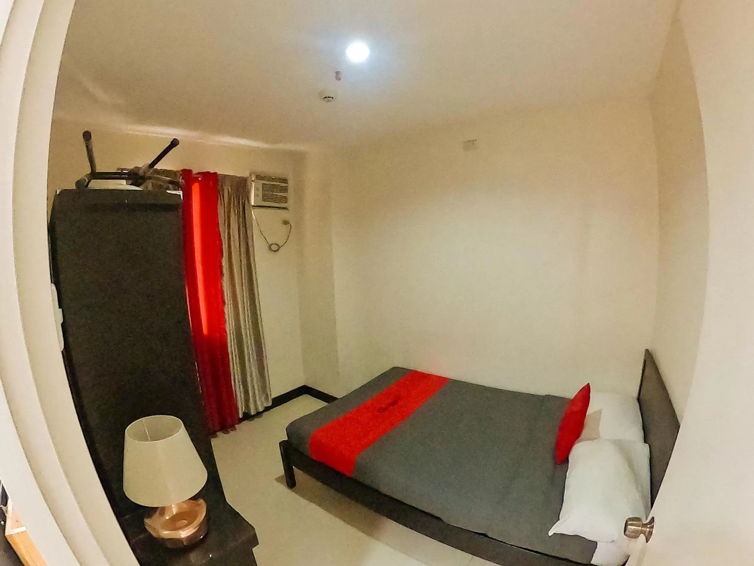 One-Bedroom Suite in RedDoorz Plus @ Mabolo Cebu