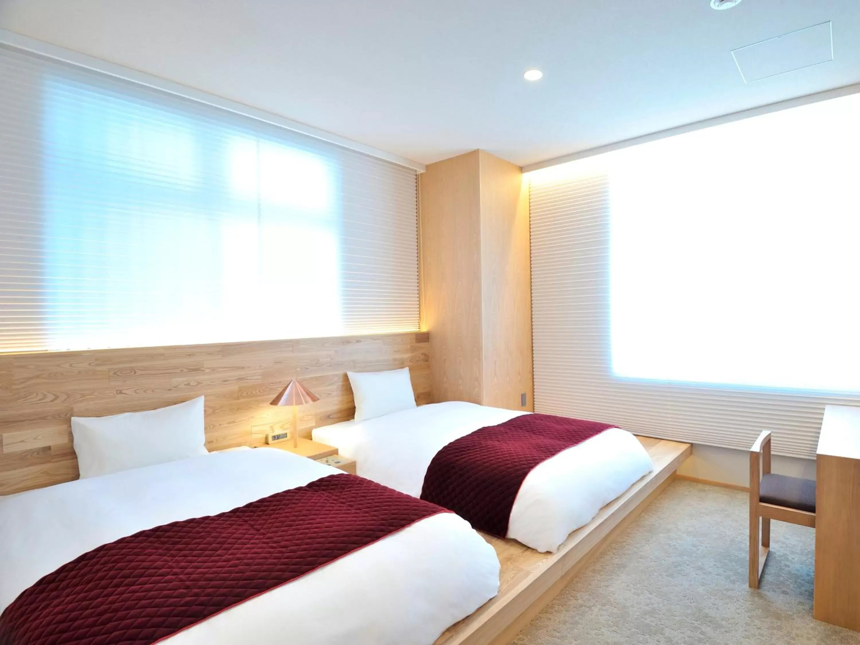 Photo of the whole room, Bed in hotel androoms Osaka Hommachi