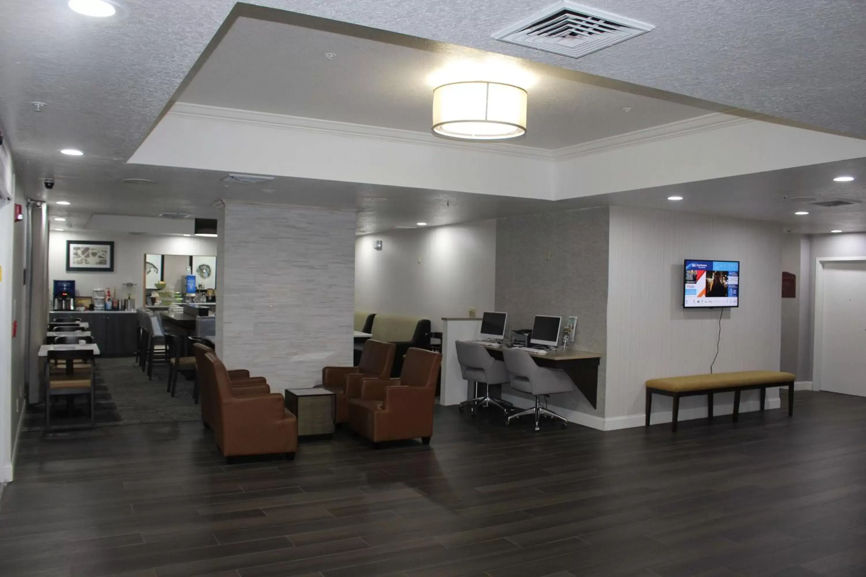 Lobby or reception, Restaurant/Places to Eat in Best Western Heritage Inn and Suites