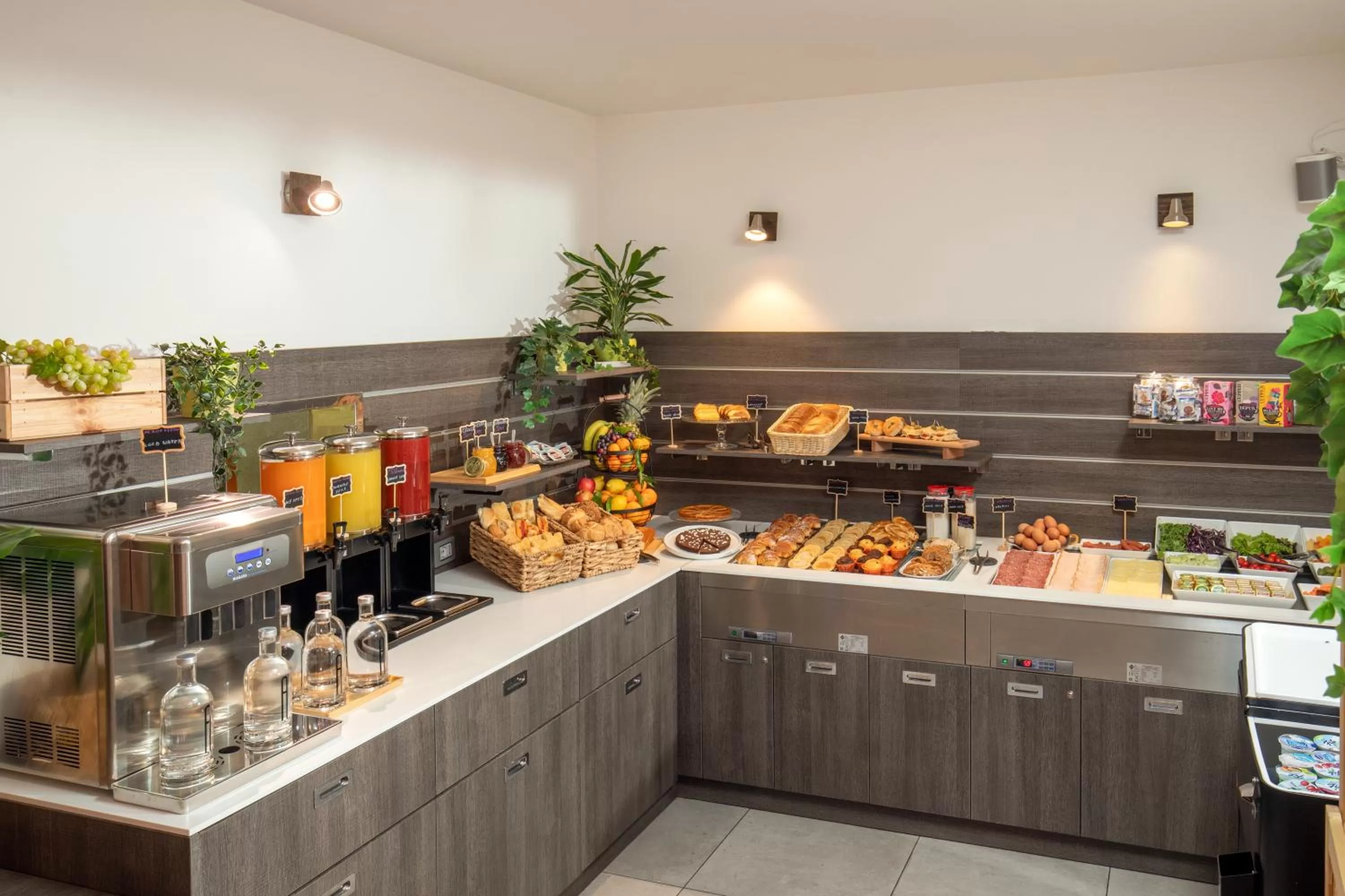 Breakfast in Fragrance Hotel St. Peter