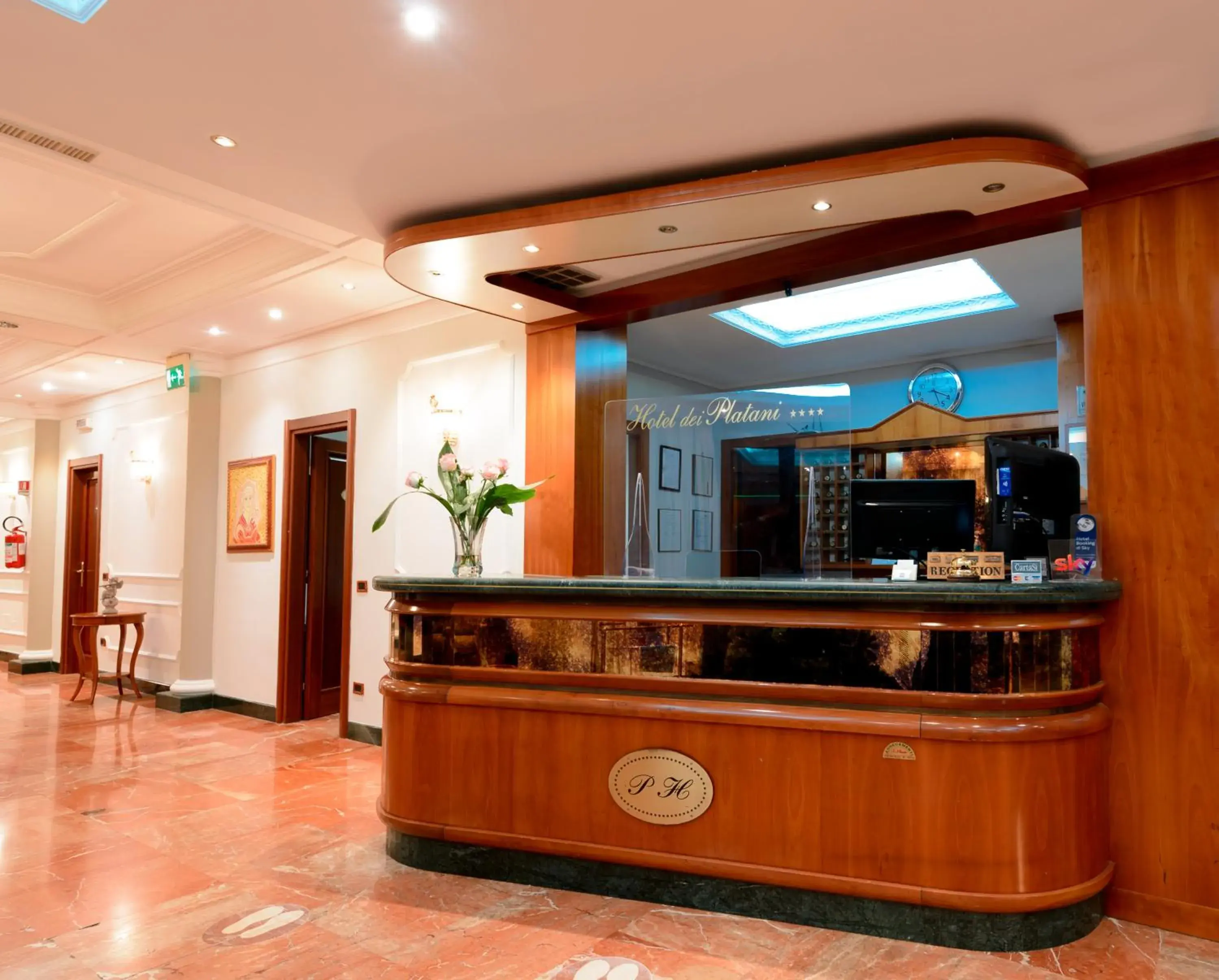 Lobby/Reception in Hotel dei Platani