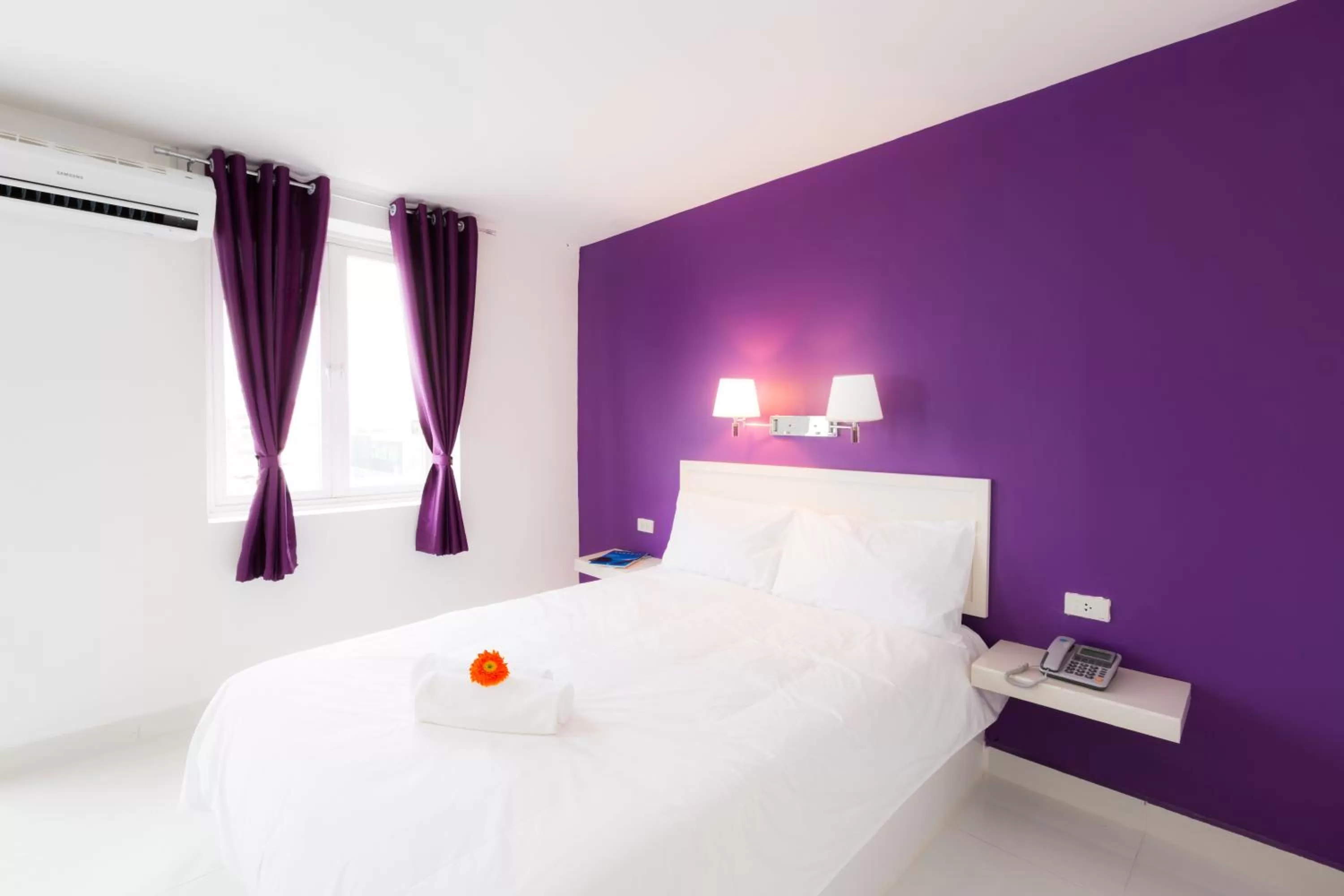 Photo of the whole room, Bed in Hotel Zing Phnom Penh