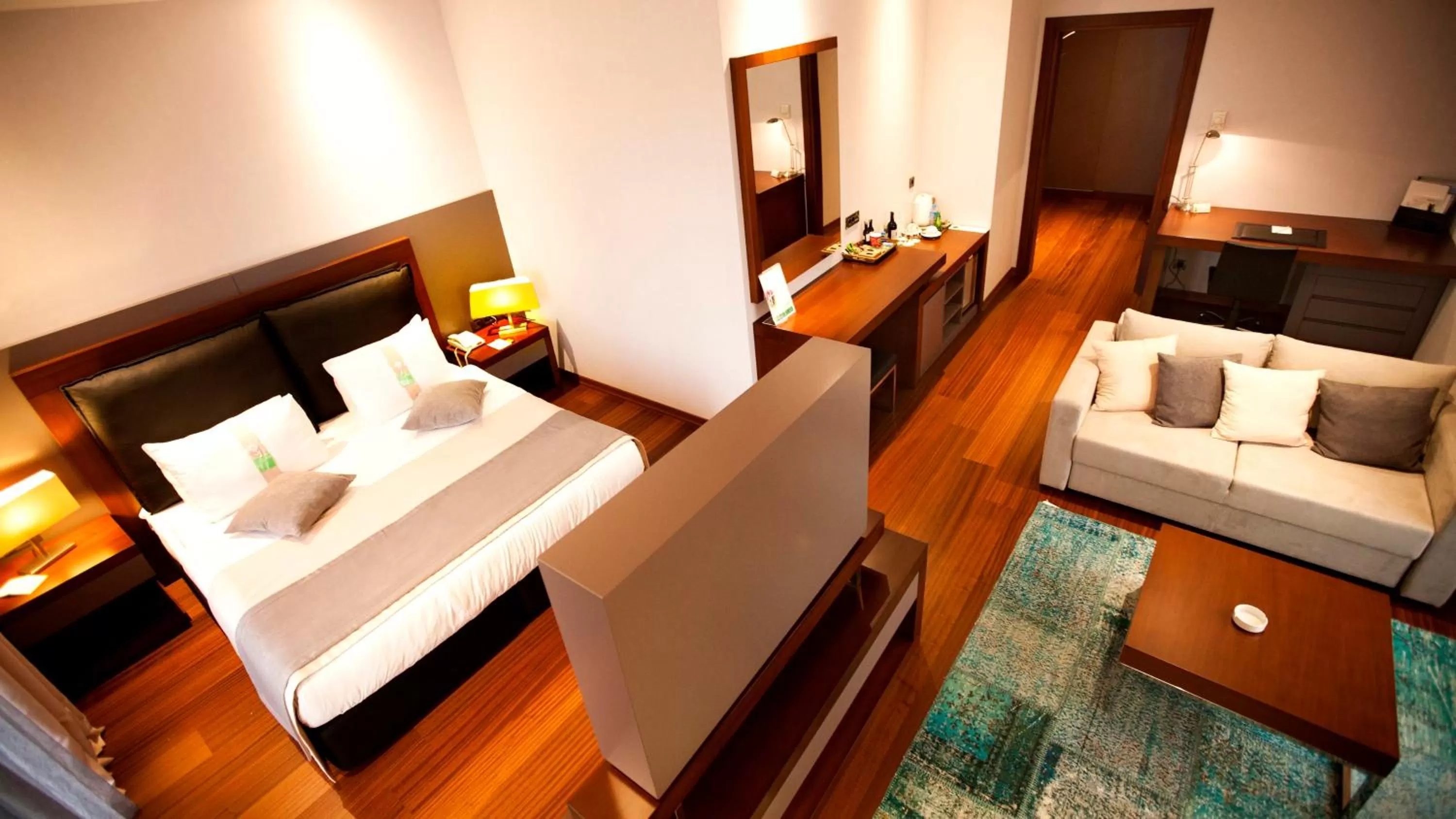 Photo of the whole room in Nova Plaza Prime Hotel