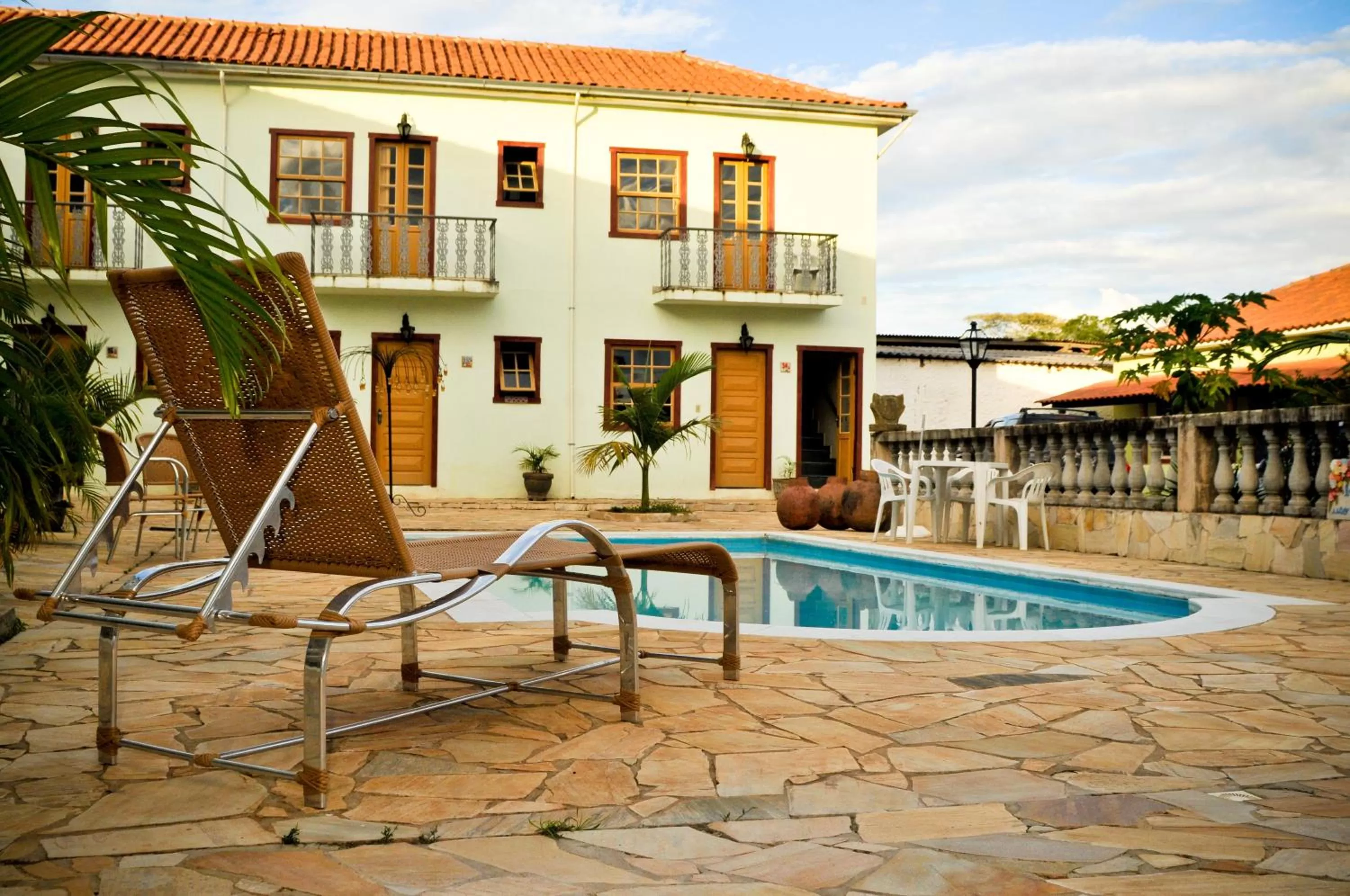 Swimming pool in Pousada Neuza Barbosa