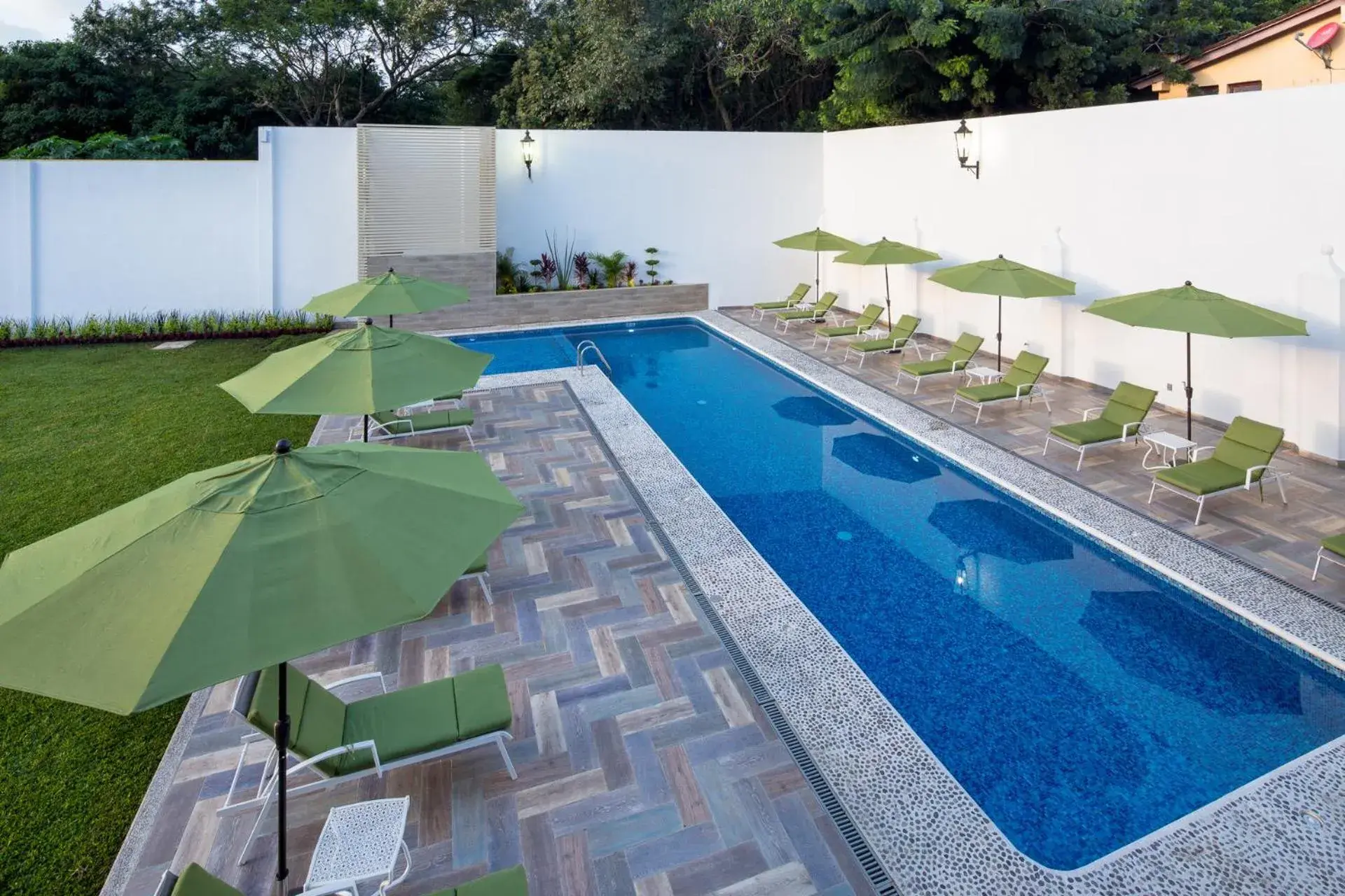 Swimming Pool in Hotel Las Puertas de Tepoztlan