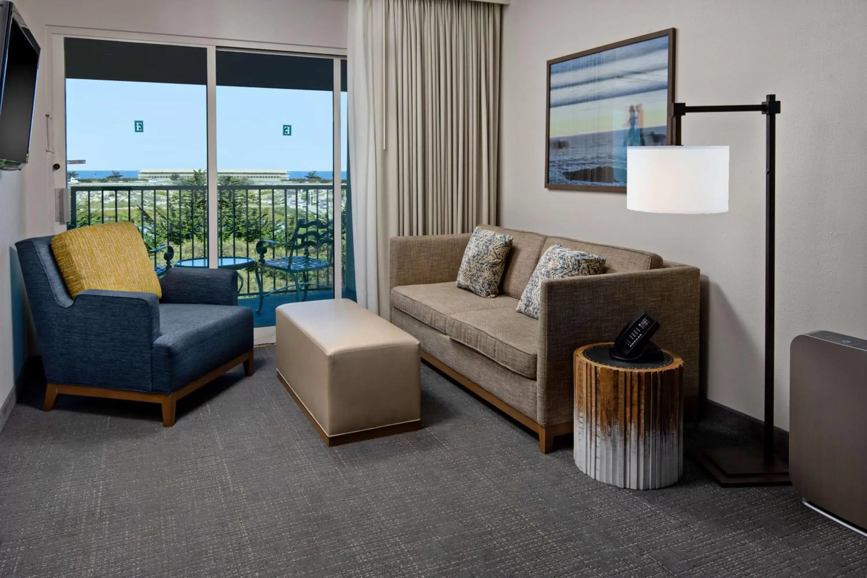 Living room, Seating Area in Embassy Suites by Hilton Monterey Bay Seaside