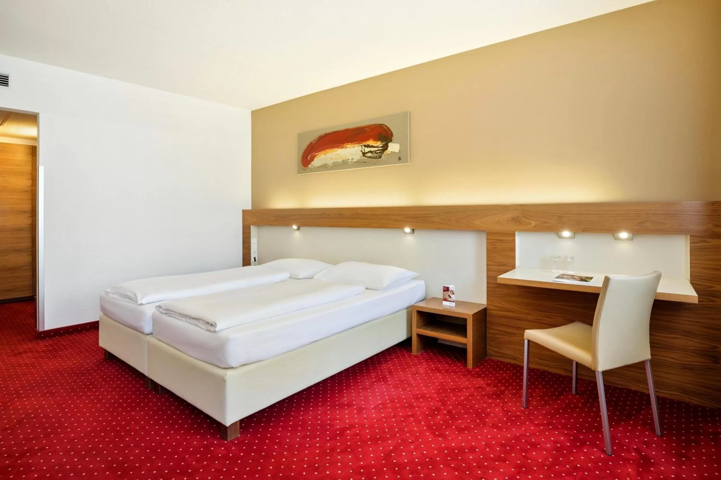 Bed in Austria Trend Hotel Anatol Wien