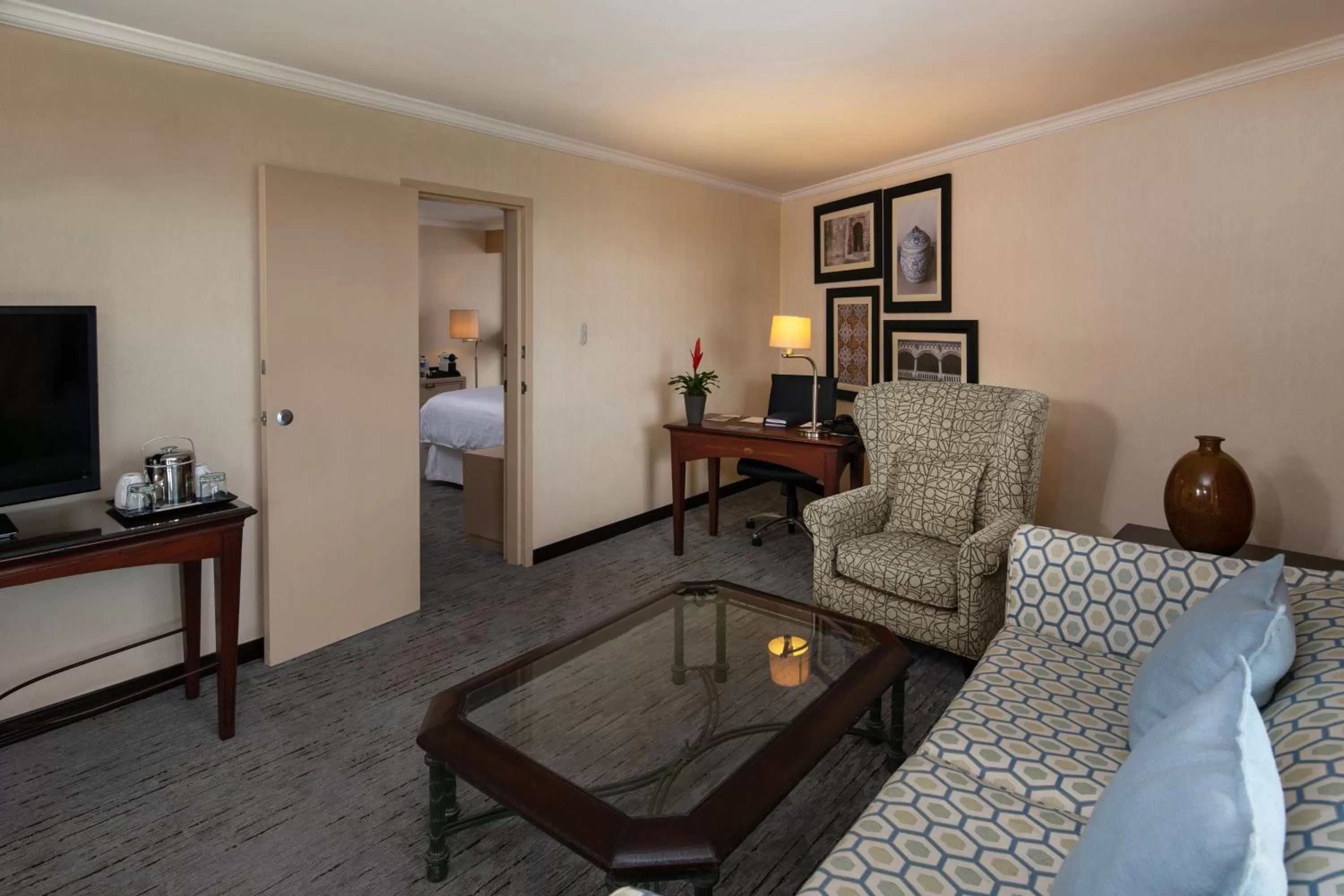 Living room in Sheraton Santo Domingo