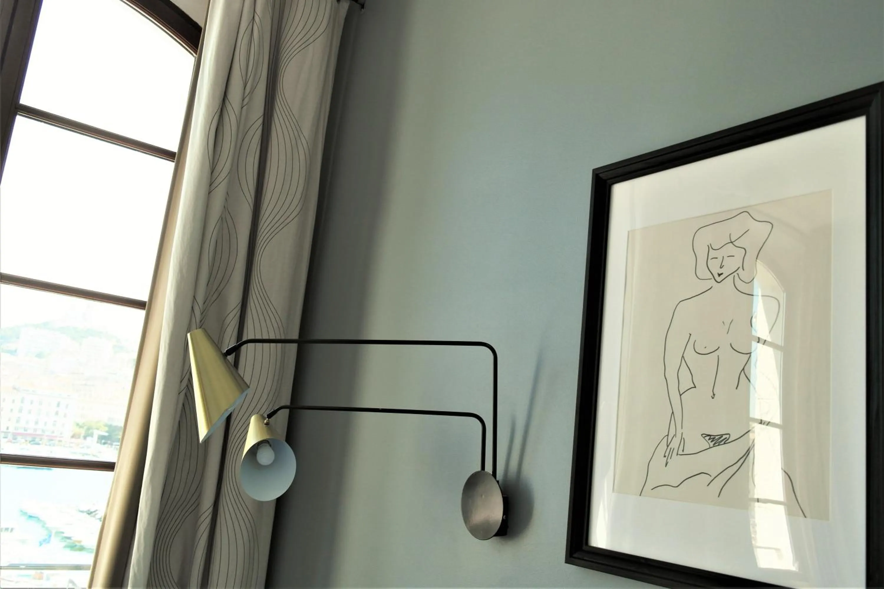 Decorative detail in Hotel Belle-Vue Vieux-Port