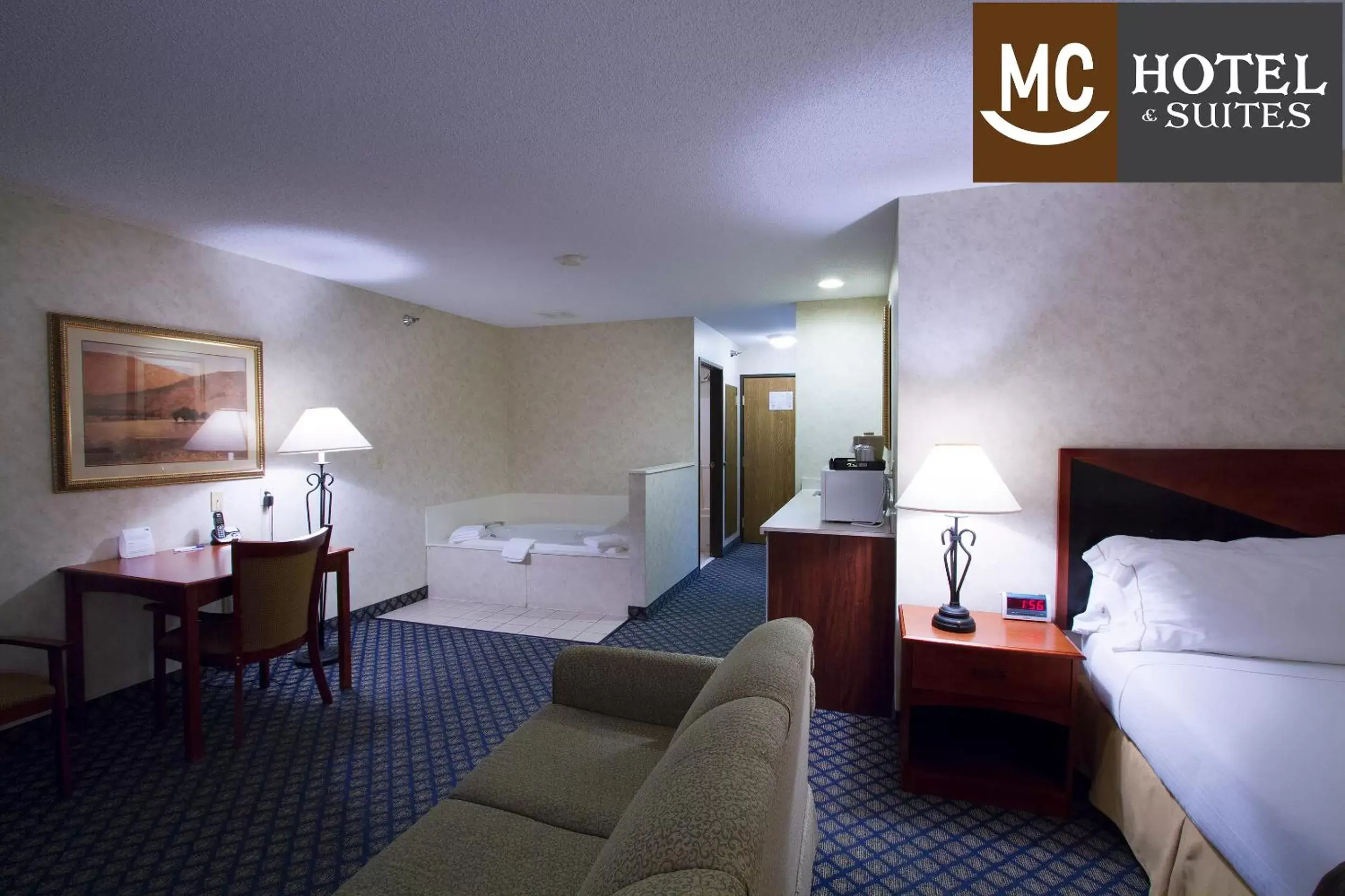Hot Tub in Miles City Hotel & Suites