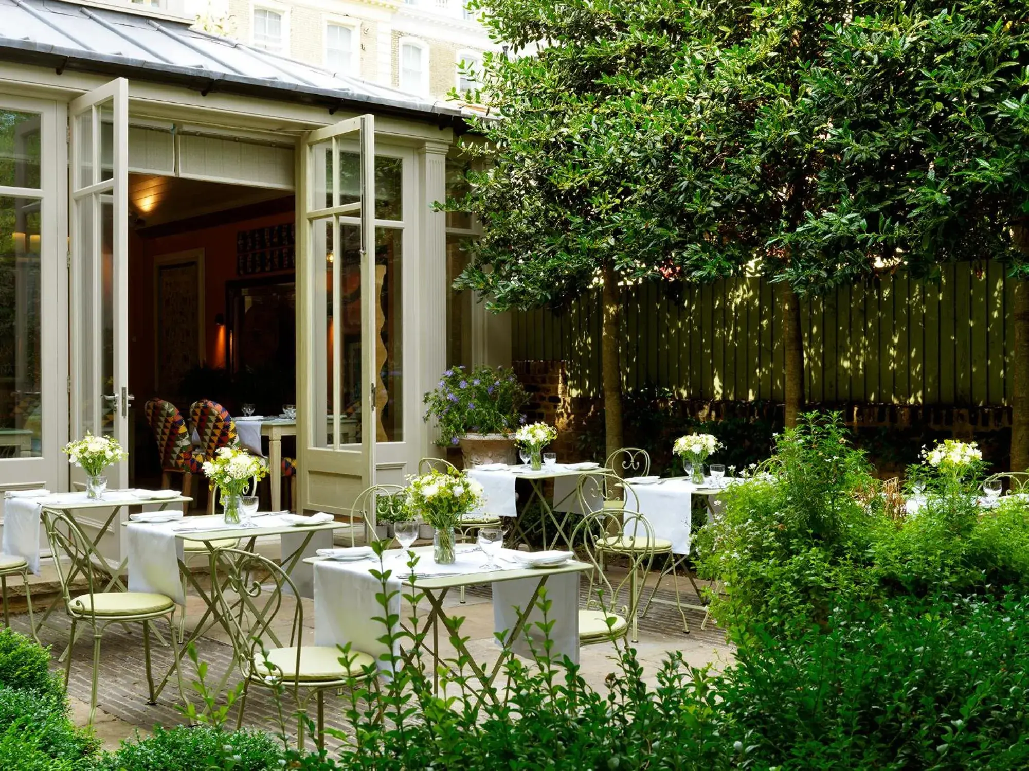 Patio, Restaurant/Places to Eat in Number Sixteen, Firmdale Hotels