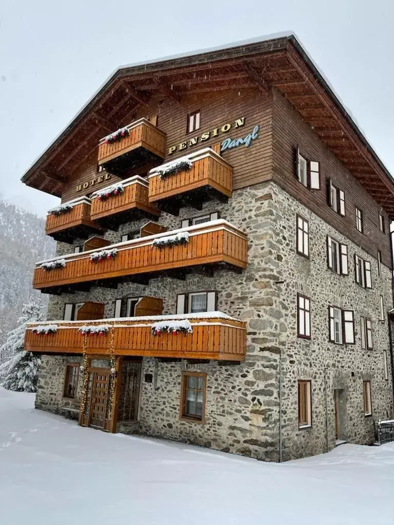 Property building, Winter in Pension Dangl - Glacier Rock