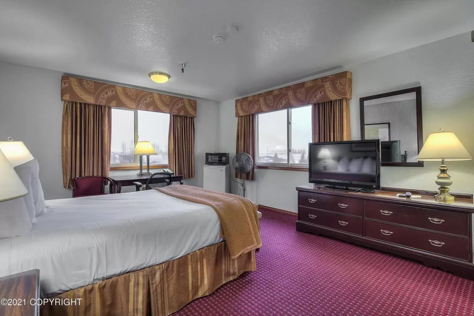 Photo of the whole room in Travelodge by Wyndham Juneau
