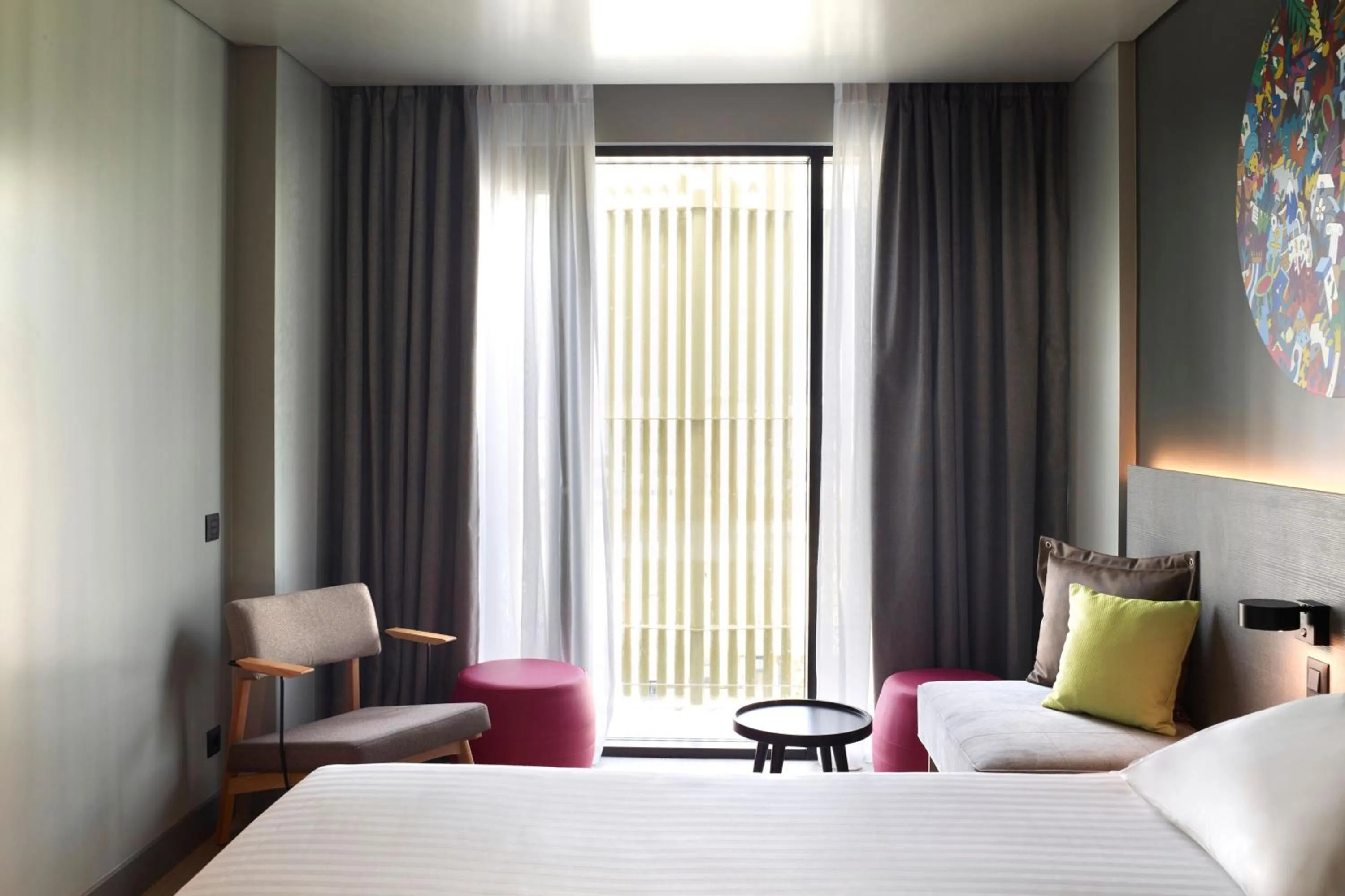 Photo of the whole room, Bed in Moxy Athens City
