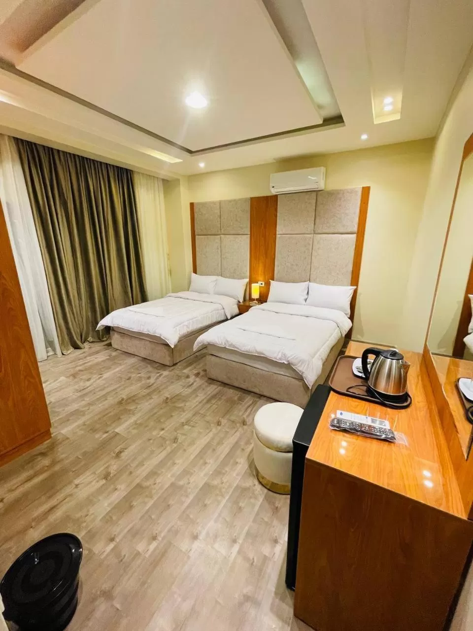 Bed in Solima Pyramids View