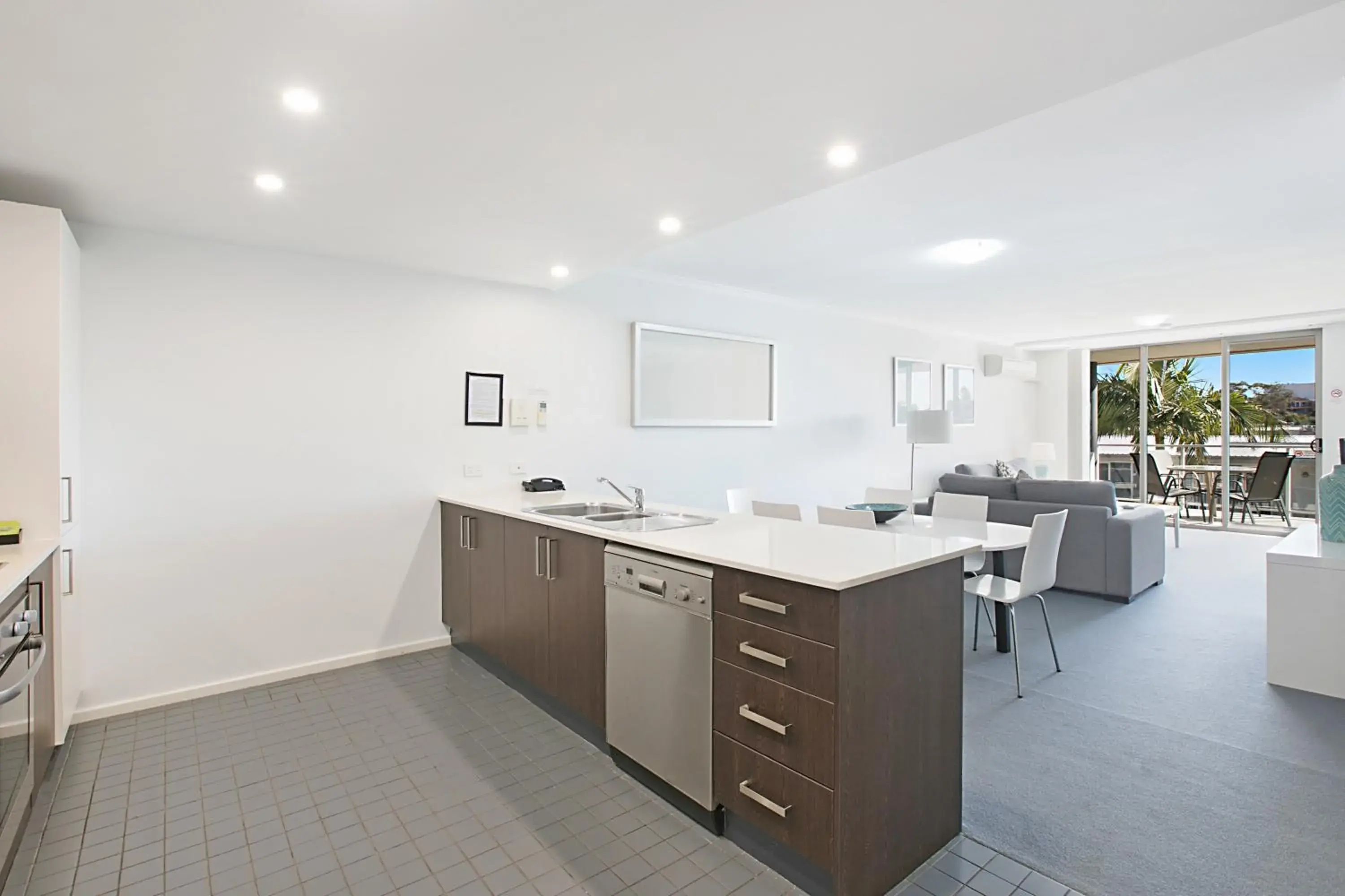 Kitchen or kitchenette, Kitchen/Kitchenette in Mantra Nelson Bay