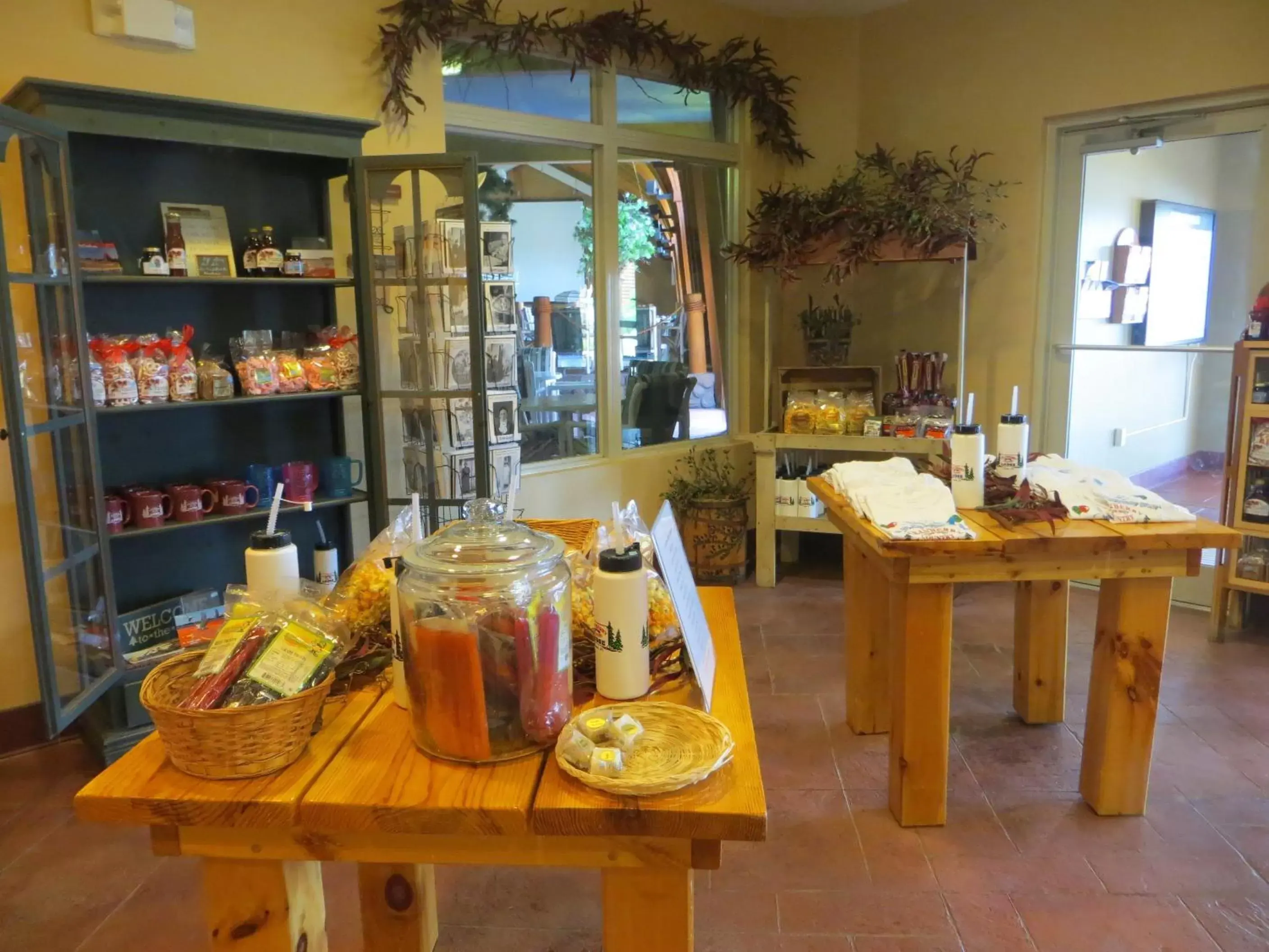 On-site shops in Cranberry Country Lodge