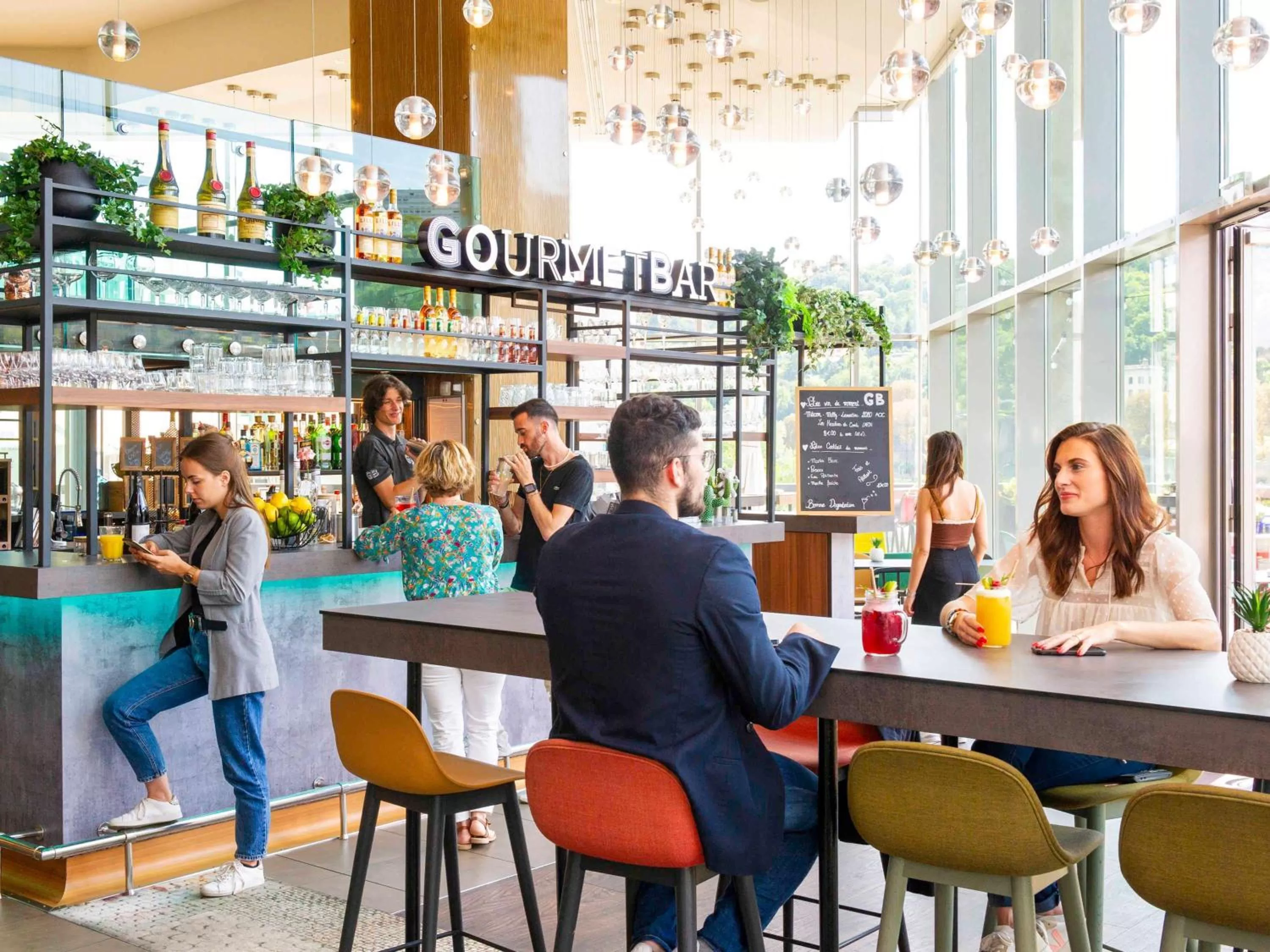 Novotel Lyon Centre-Confluence Bord de Saone