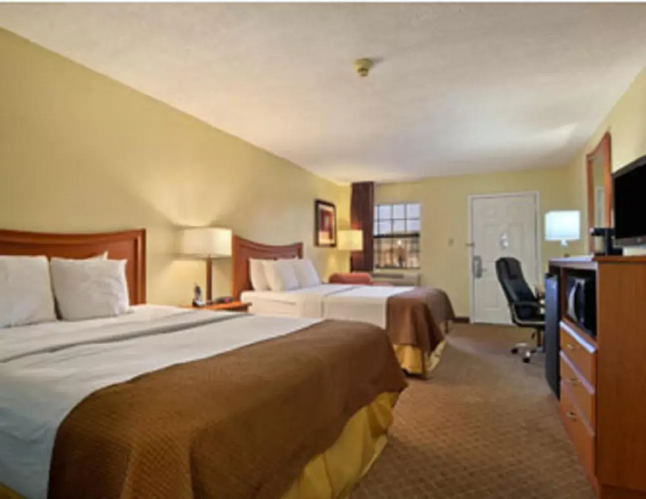 Bed in Days Inn by Wyndham Natchitoches