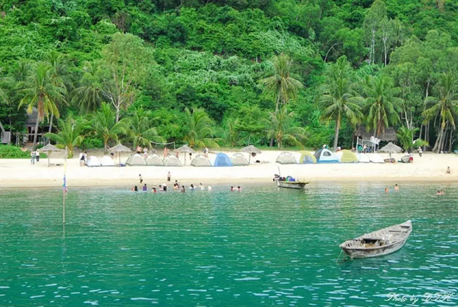 Beach in Flame Flowers Homestay