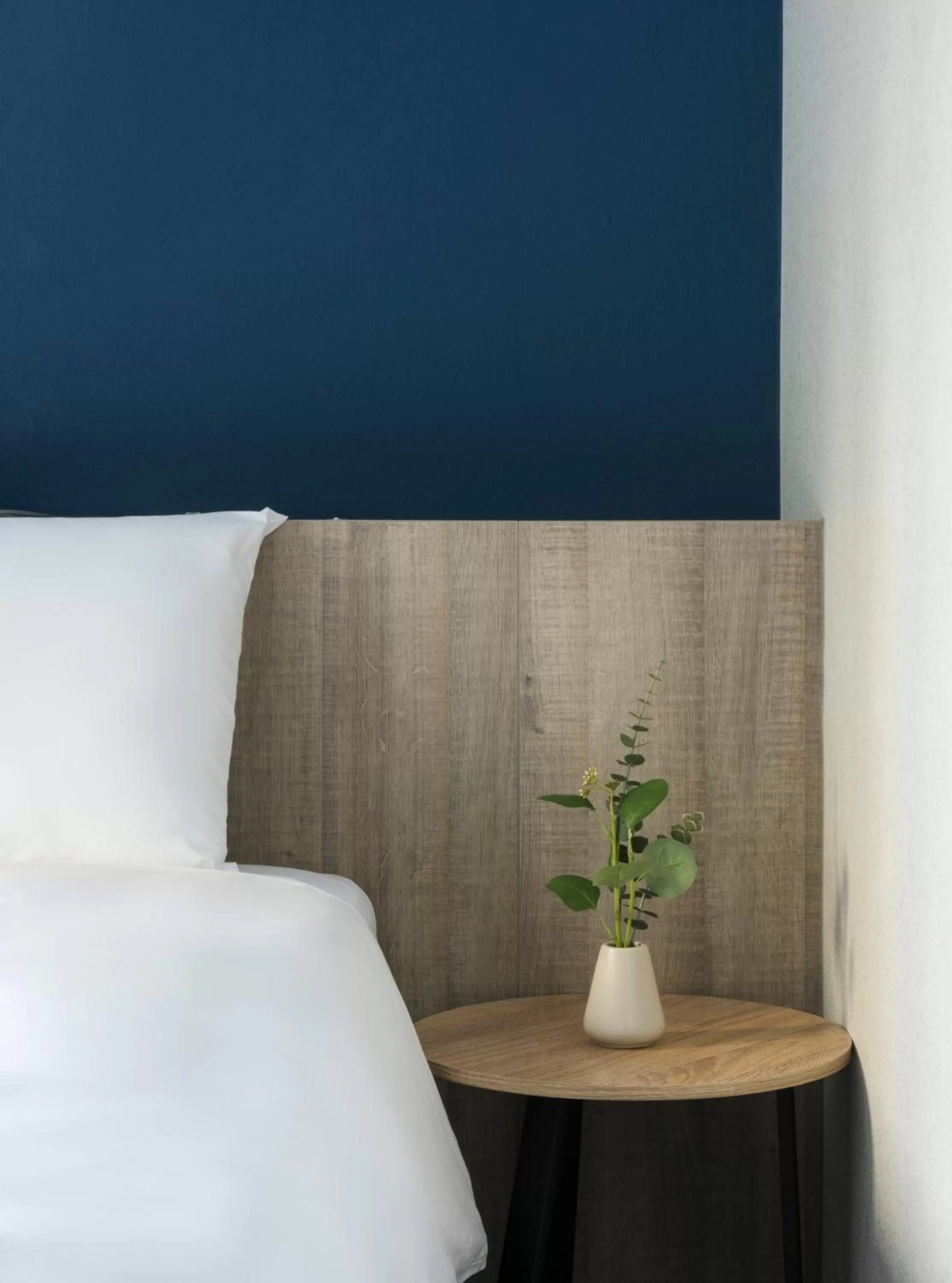 Bed in Sparrow Hotel