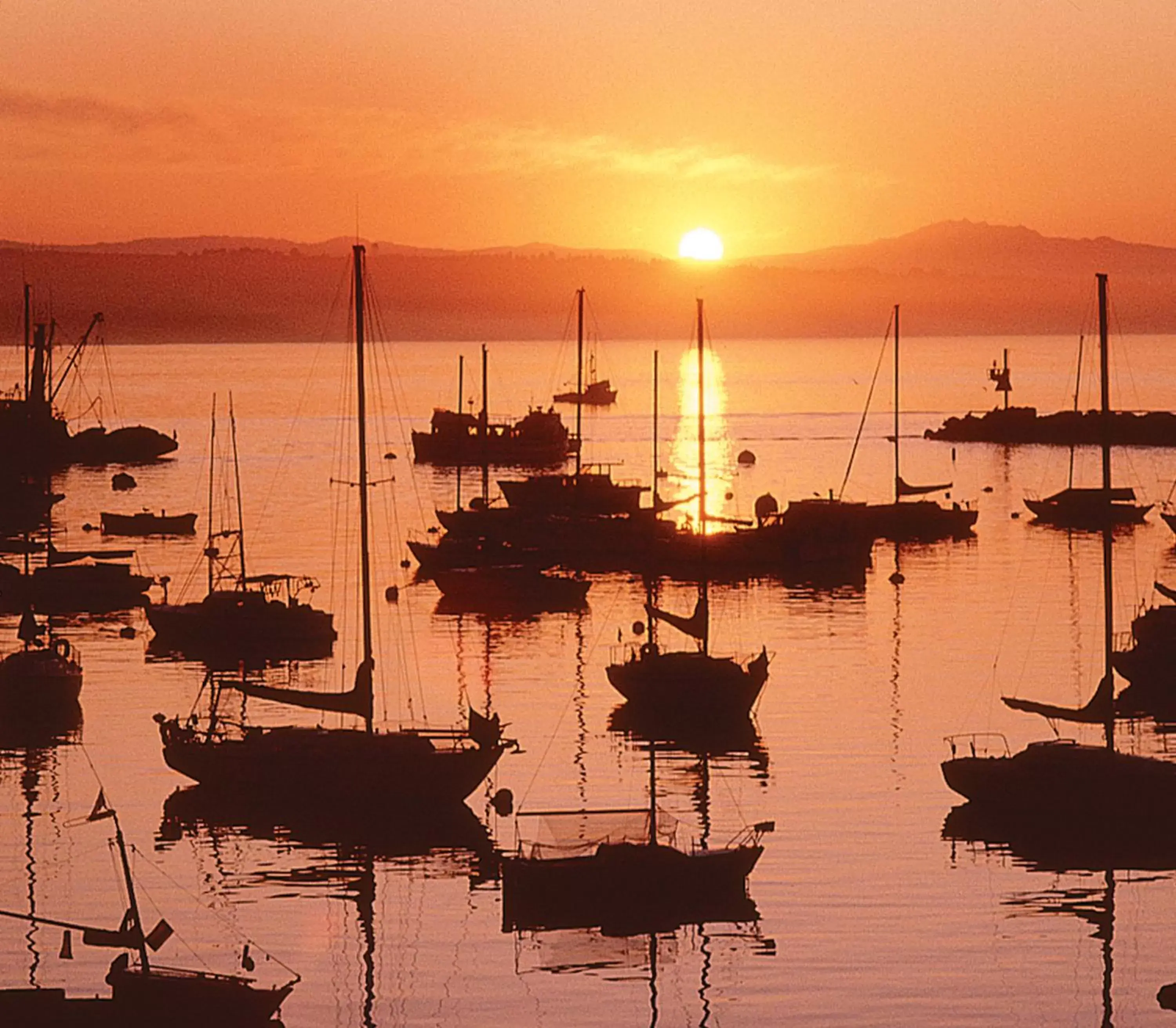 Area and facilities in Monterey Bay Inn