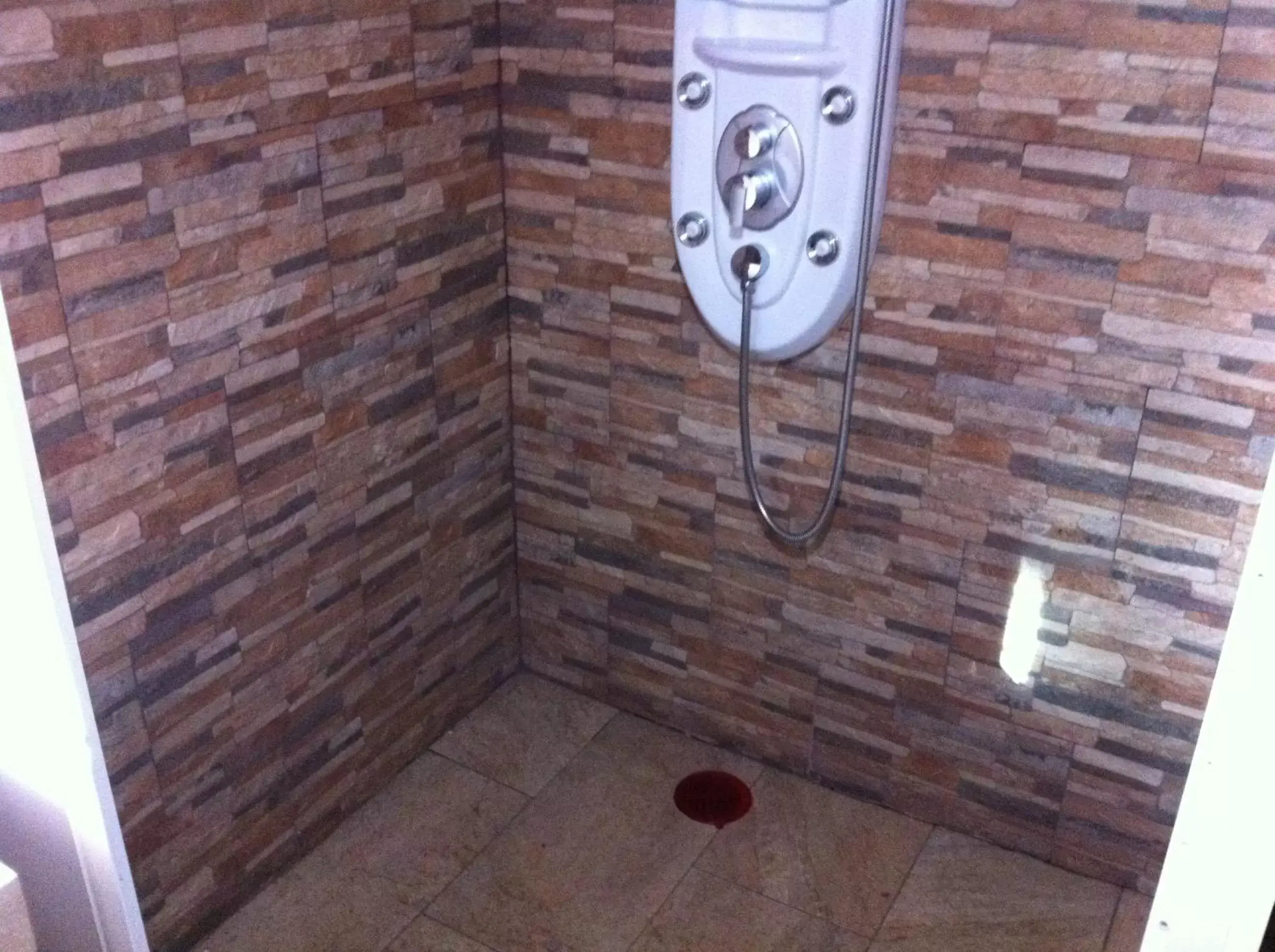 Shower, Bathroom in Hotel Leyenda del Tepozteco