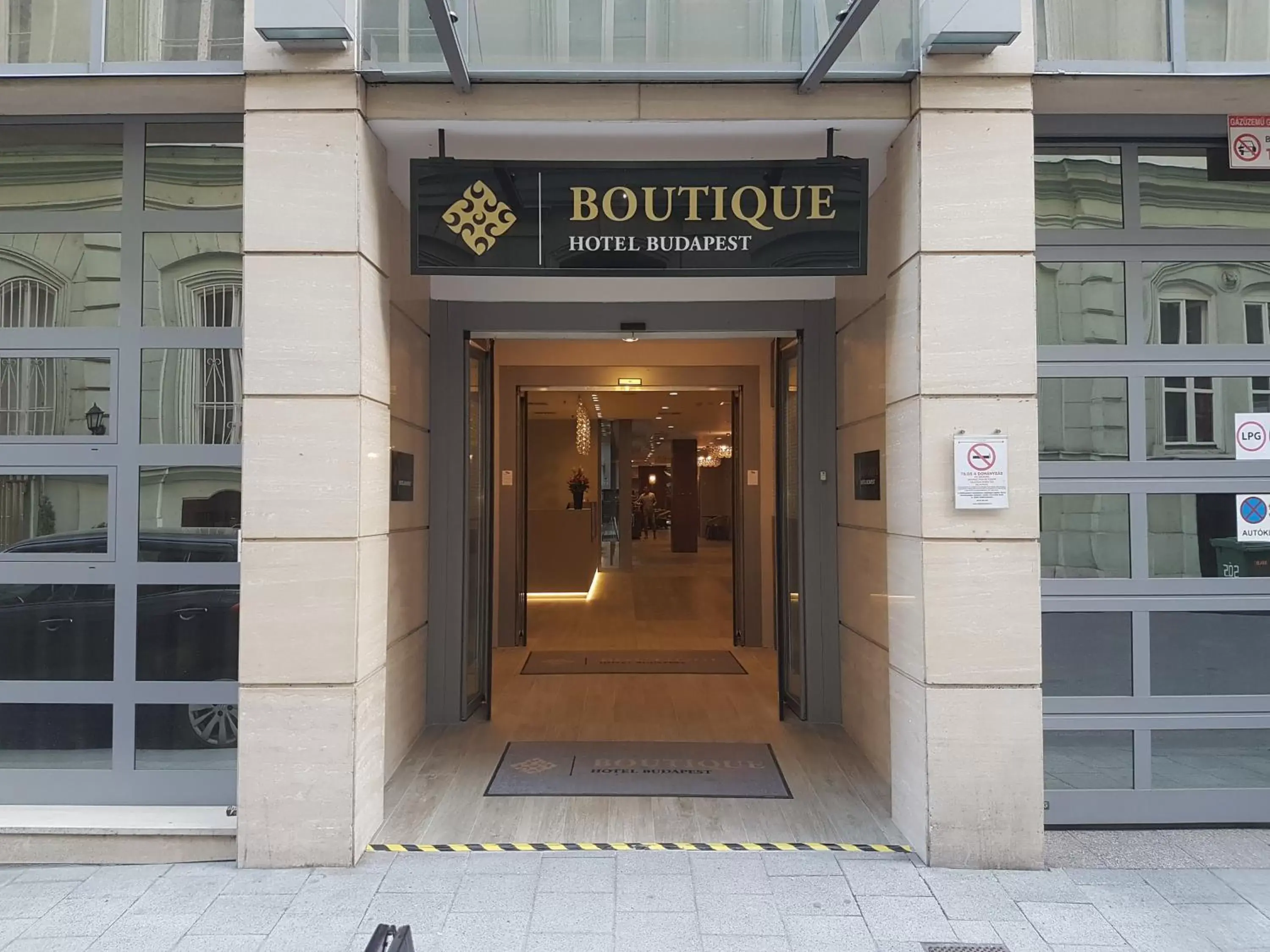 Facade/entrance in Boutique Hotel Budapest