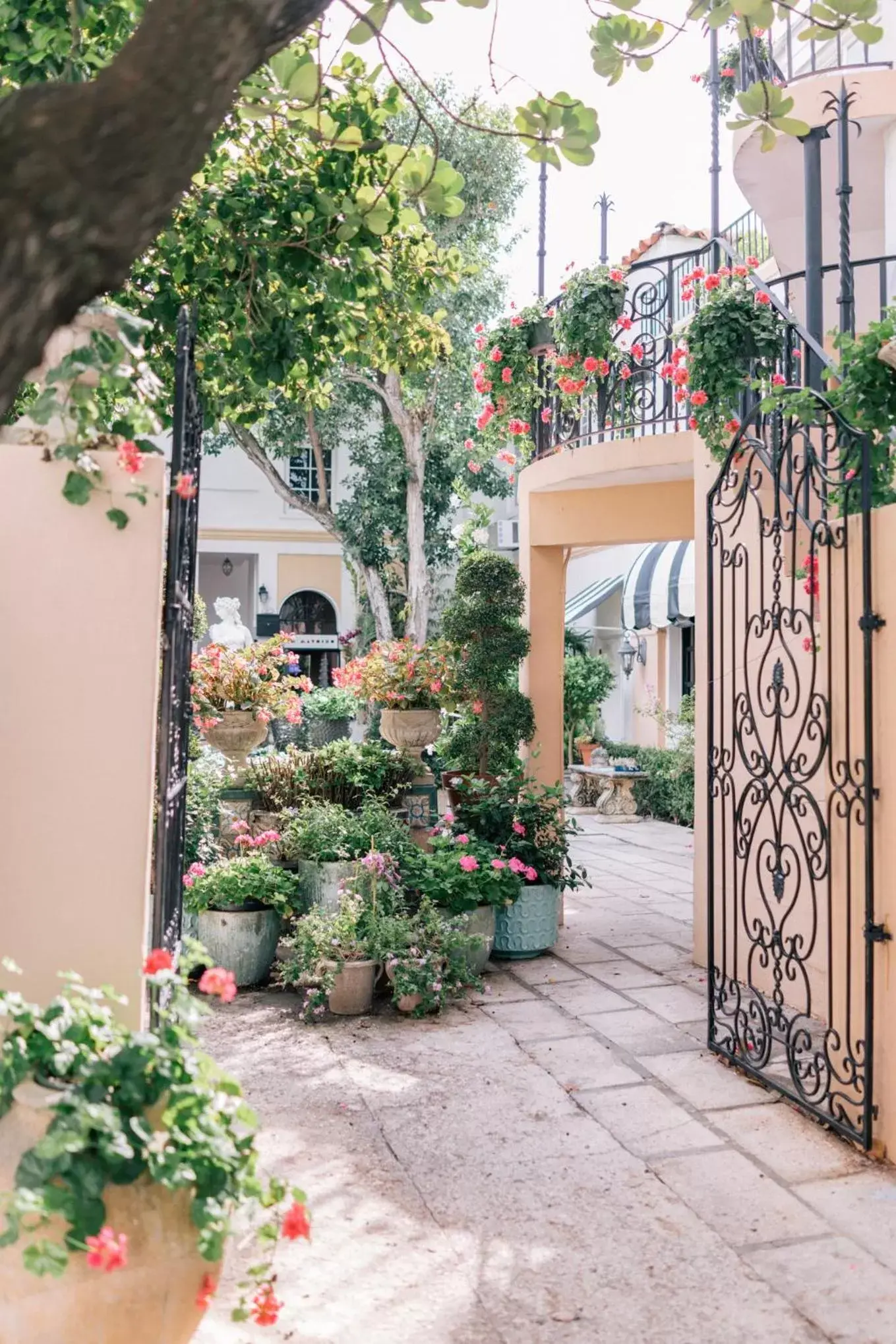 Nearby landmark in Hemingway Suites at Palm Beach Hotel Island