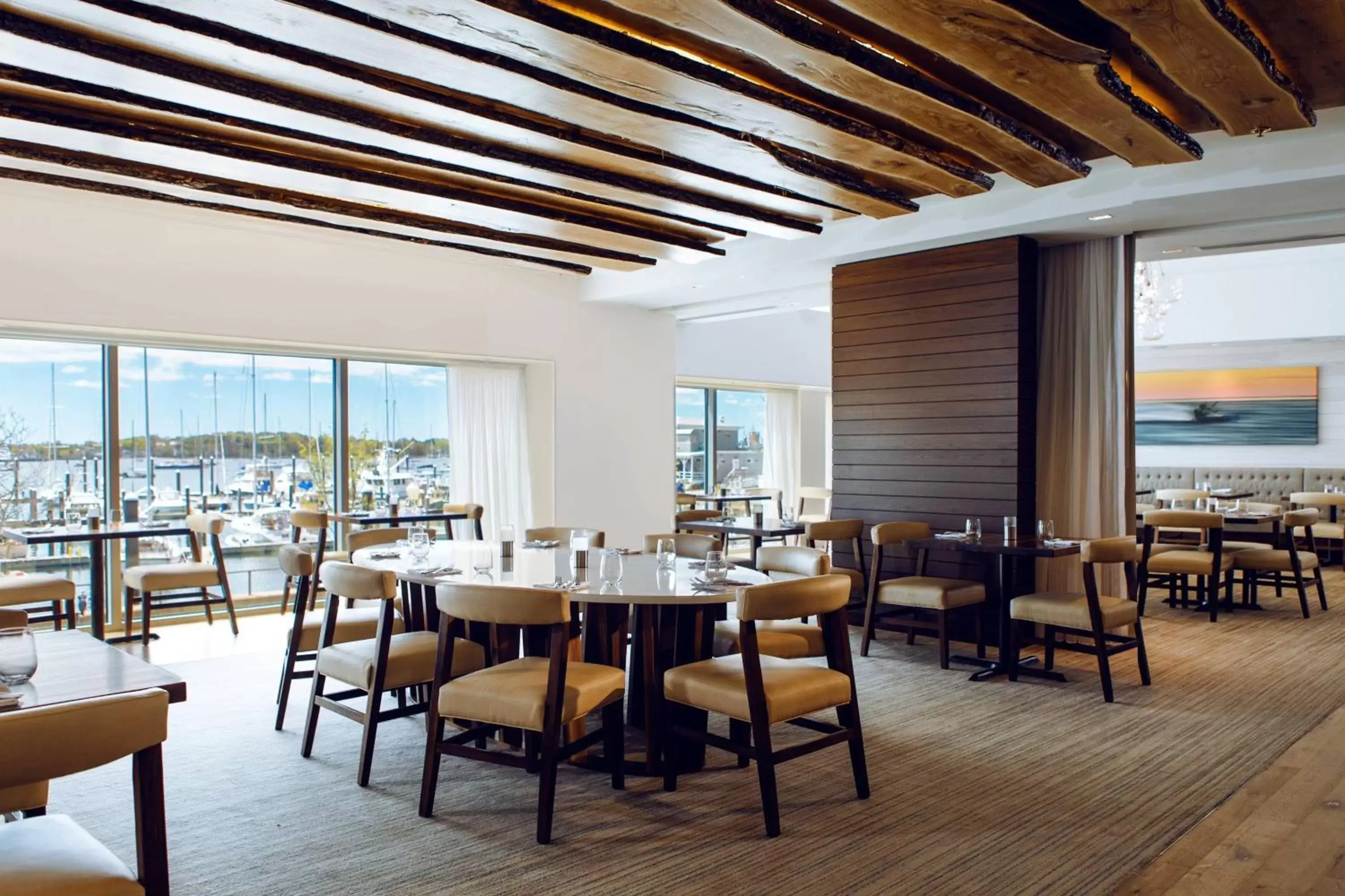 Restaurant/Places to Eat in Newport Marriott Hotel & Spa