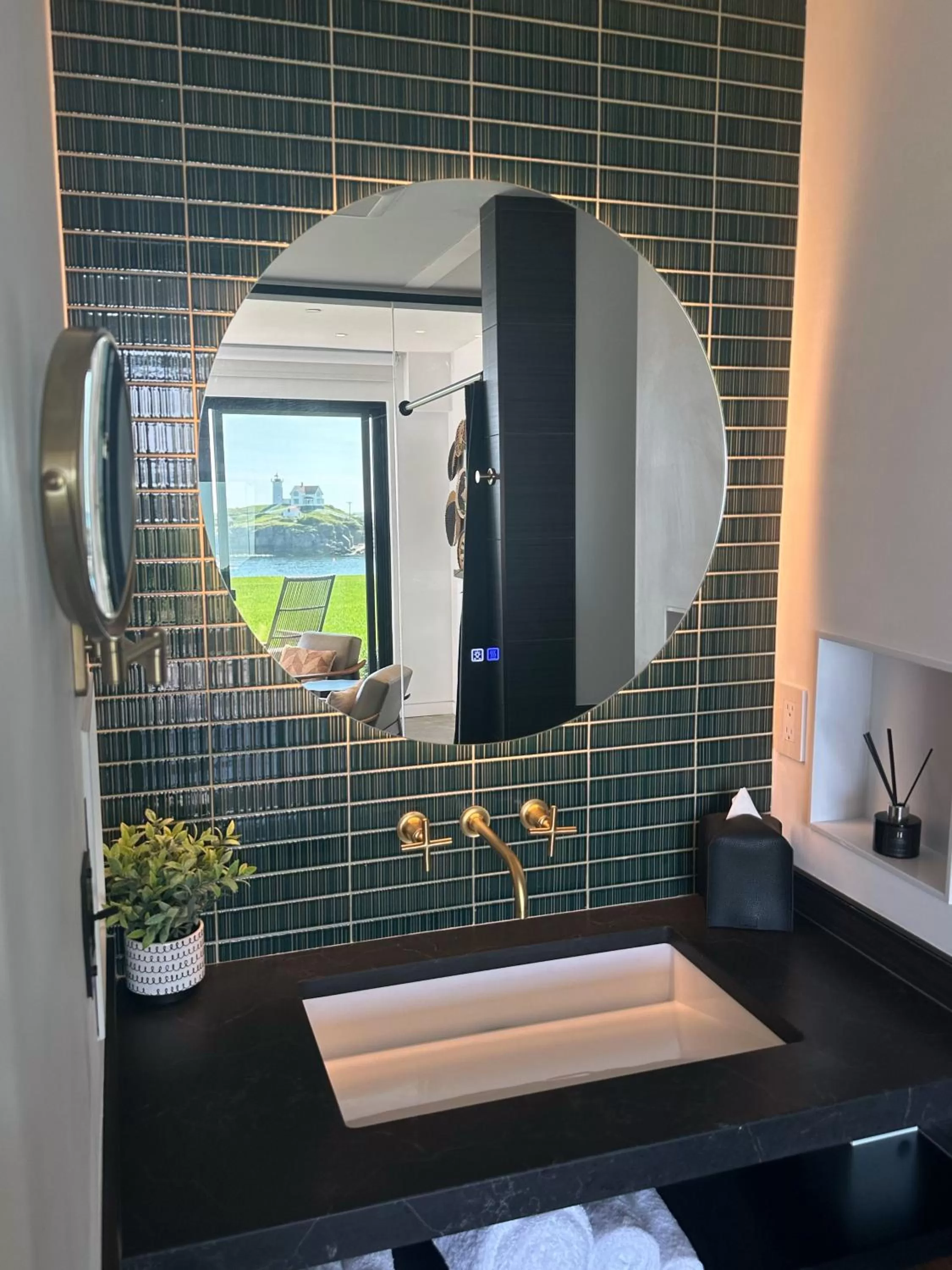 Bathroom in ViewPoint Hotel